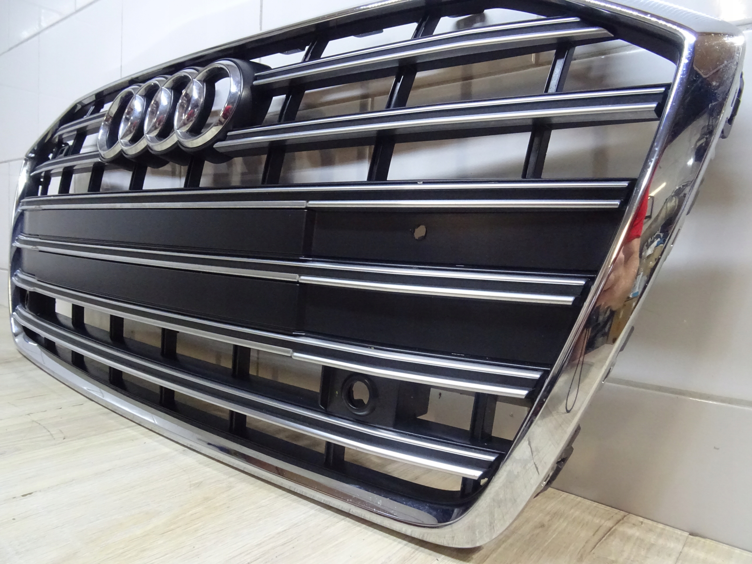 AUDI A6 C8 4K0 ATRAPA GRILL S LINE 4K0853653D S6 Producent części Audi OE