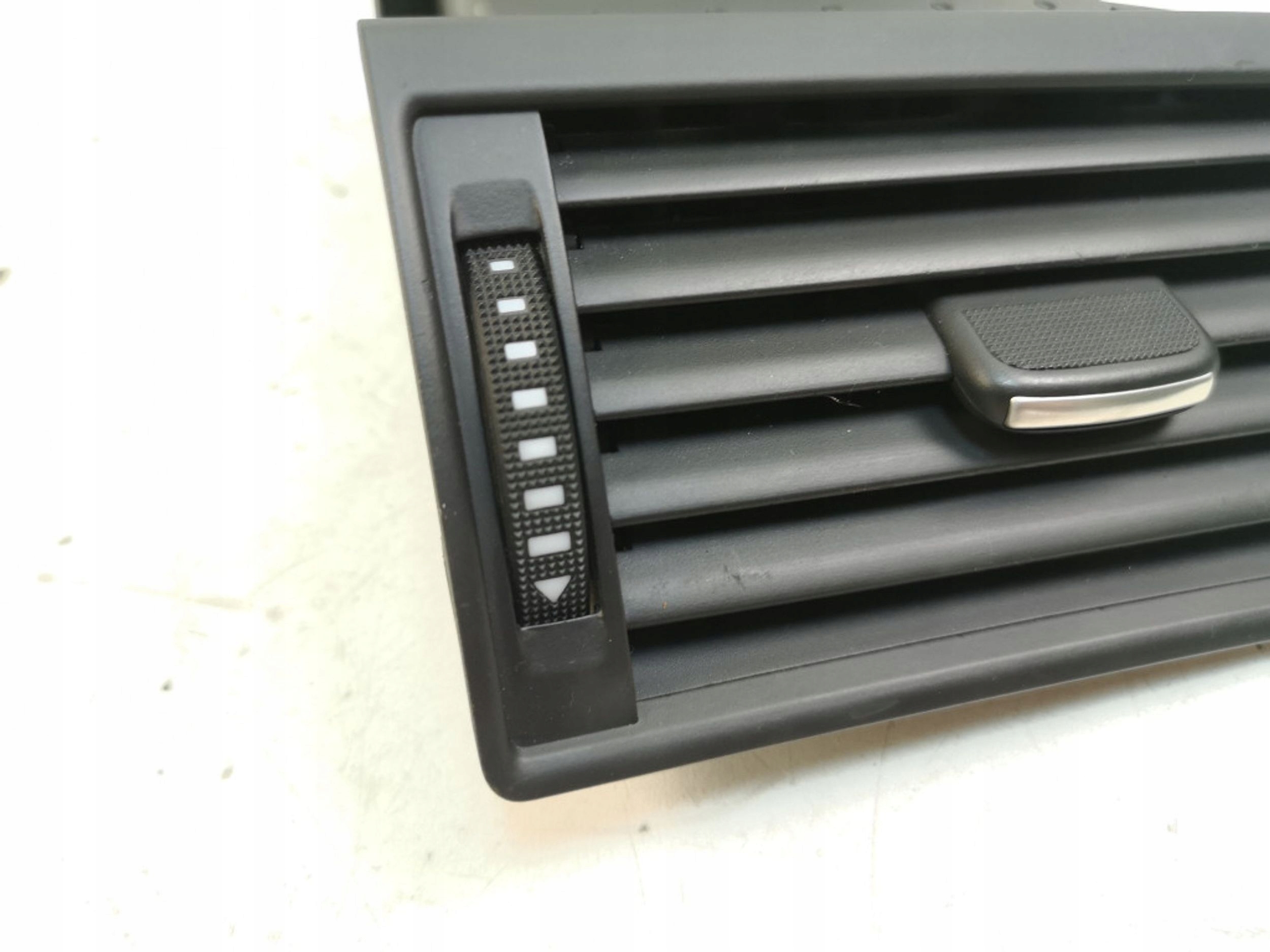Audi A8 S8 D3 4E grid air conditioning devices side of the dashboard 2004 4E0820902