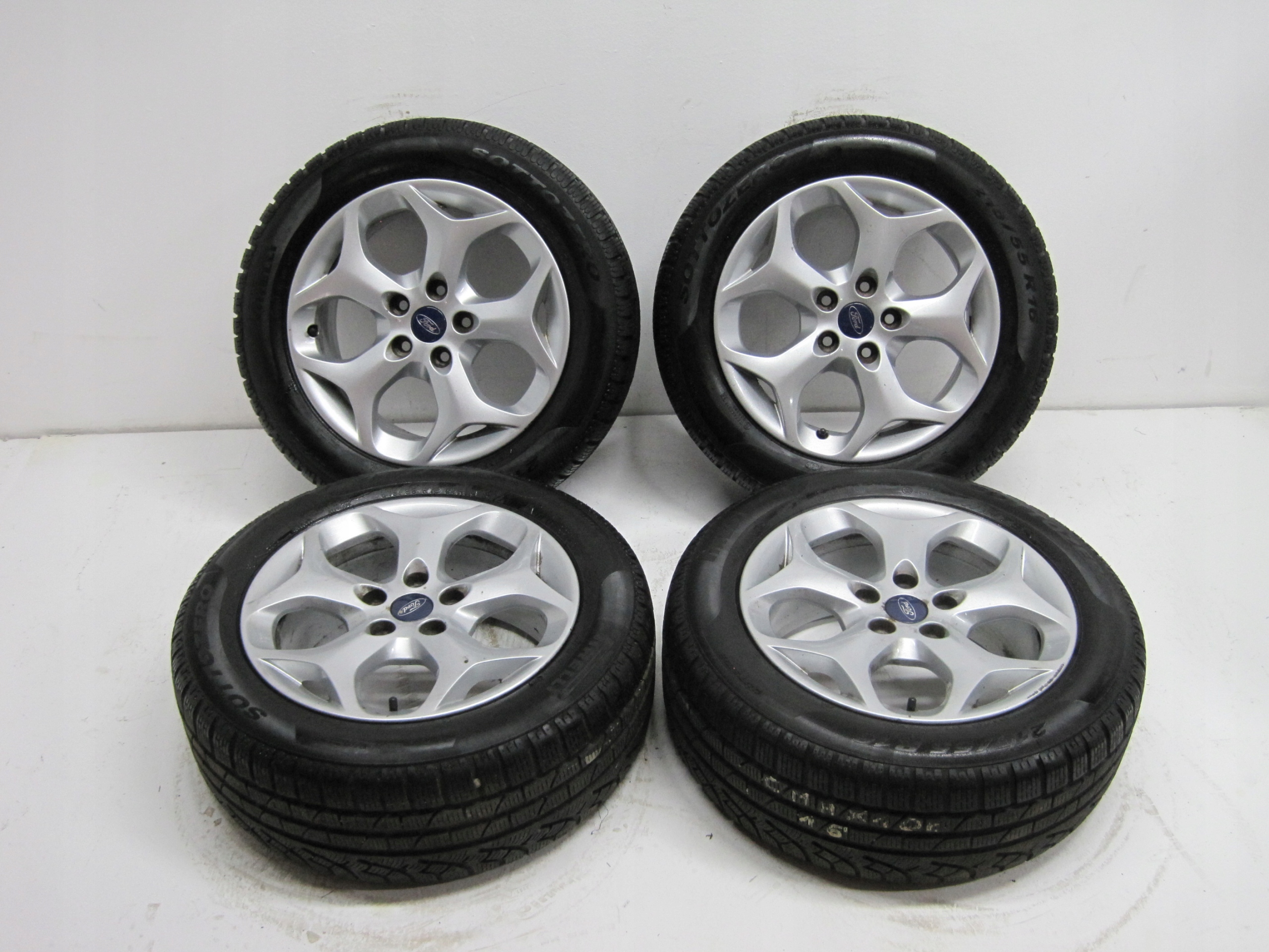 wheels discs tyres Ford C-MAX 10r M+S R16