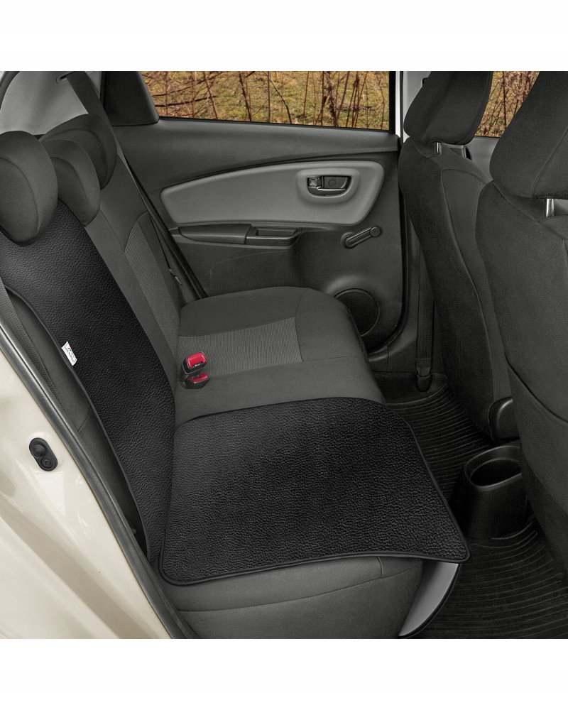 Mata z czarnej ekoskóry 50 x 136 cm pod fotelik samochodowy