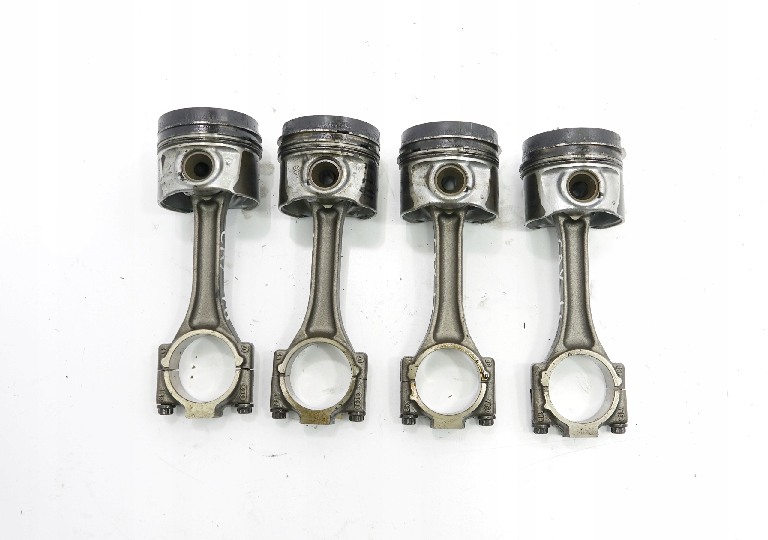 ПОРШЕНЬ ШАТУН VW GOLF VI PASSAT 1.6 TDI CAY