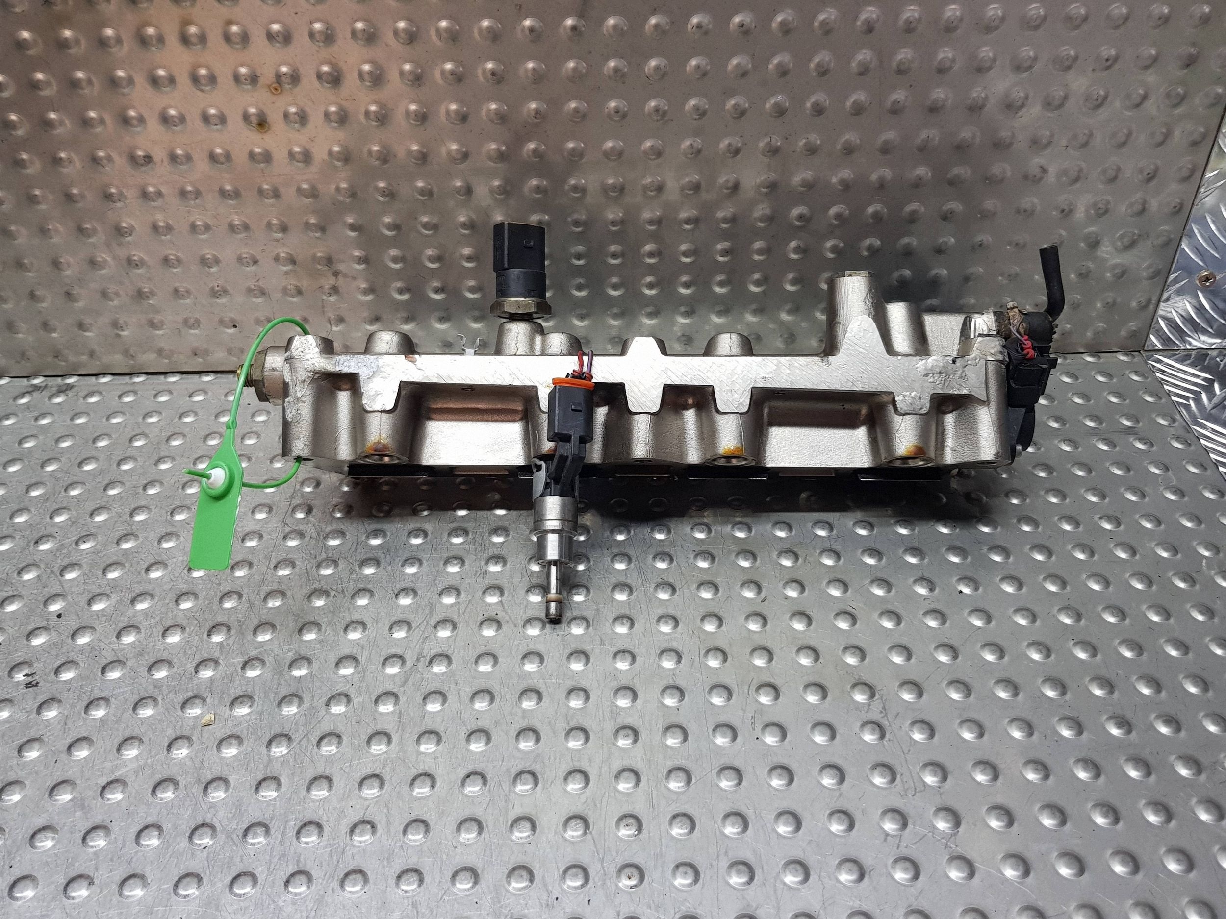 injection ramp regulator nozzle GK00266 GOLF V EOS OCTAVIA II A3 8P LEON