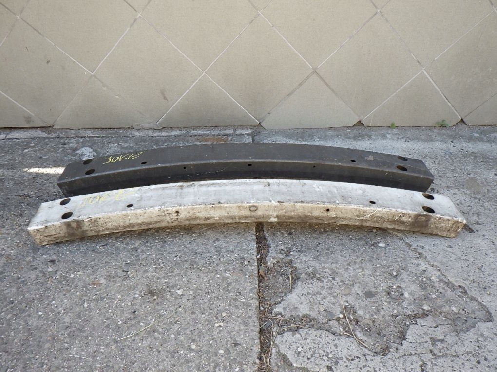 NISSAN JUKE bumper support rear