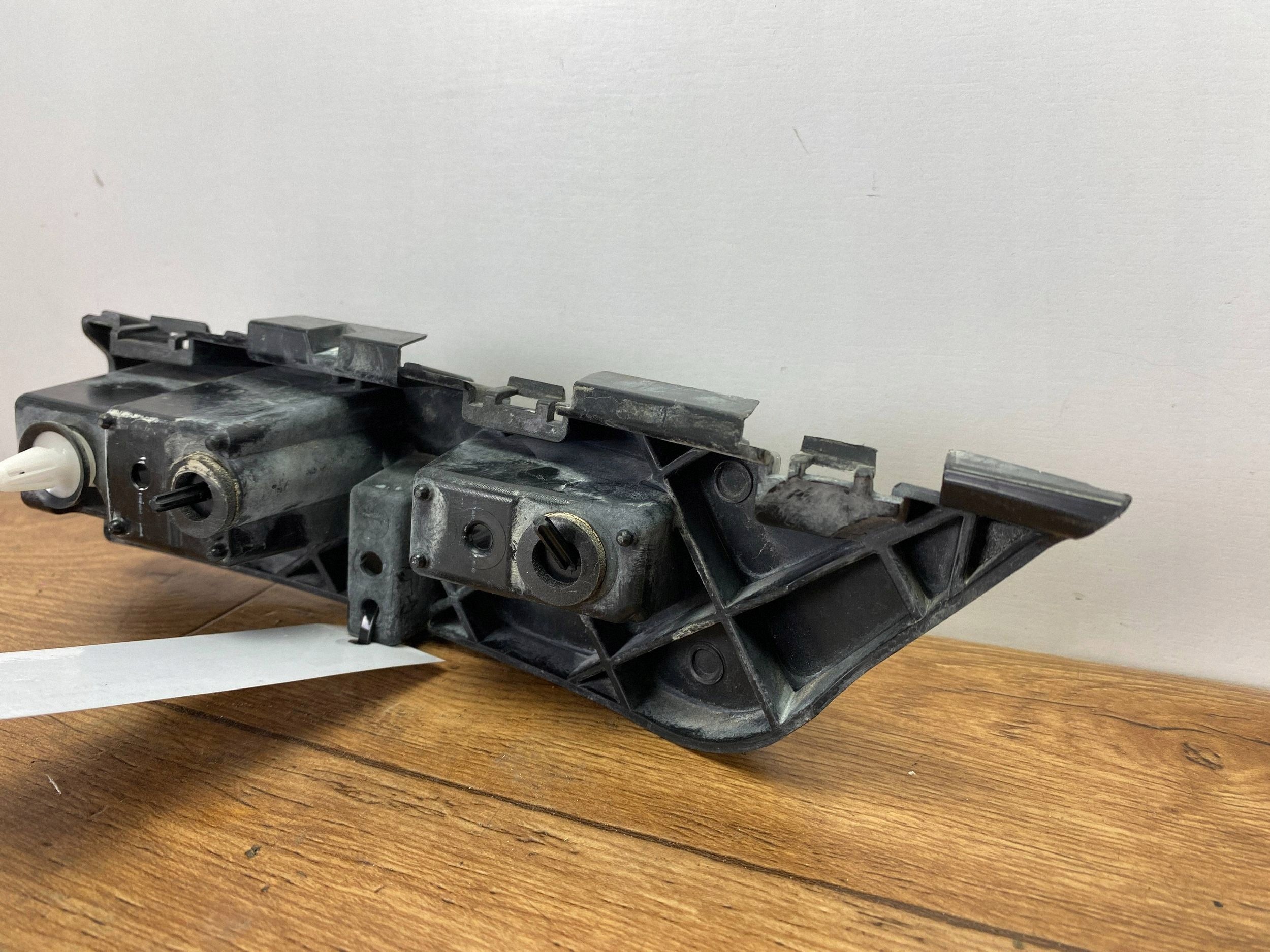 Support montage pare-chocs Arrière Ford Edge II Lift 2019+