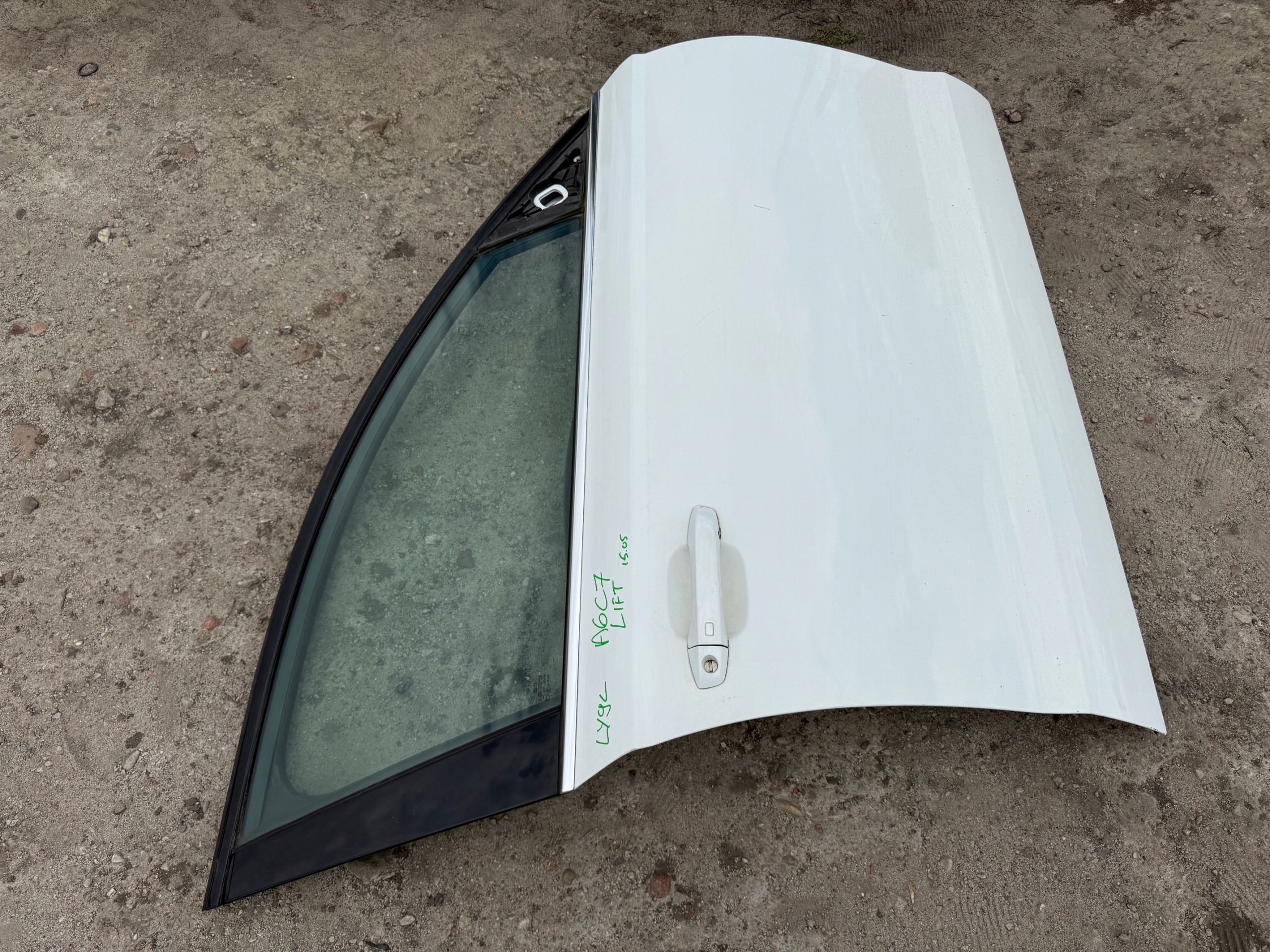 AUDI A6 C7 LIFT door right front right front LY9C