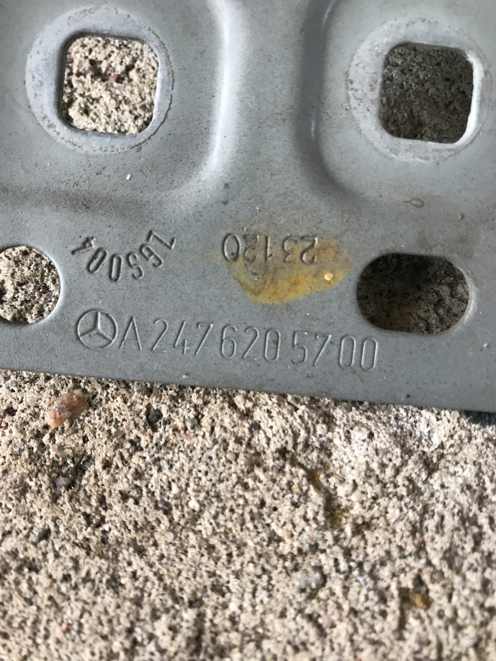 MERCEDES GLB W247 Console Support plaque NADKOLA