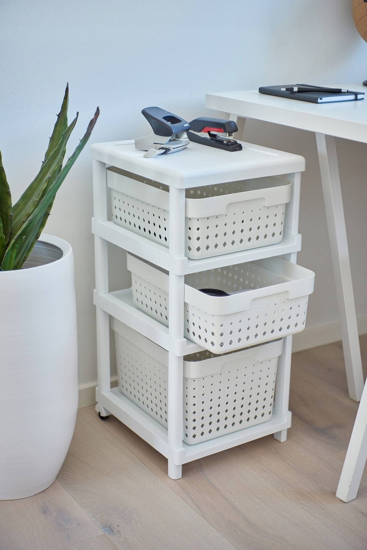 MOBILNA SZAFKA KUCHENA ŁAZIENKOWA REGAŁ KOŁA Marka Lacarte