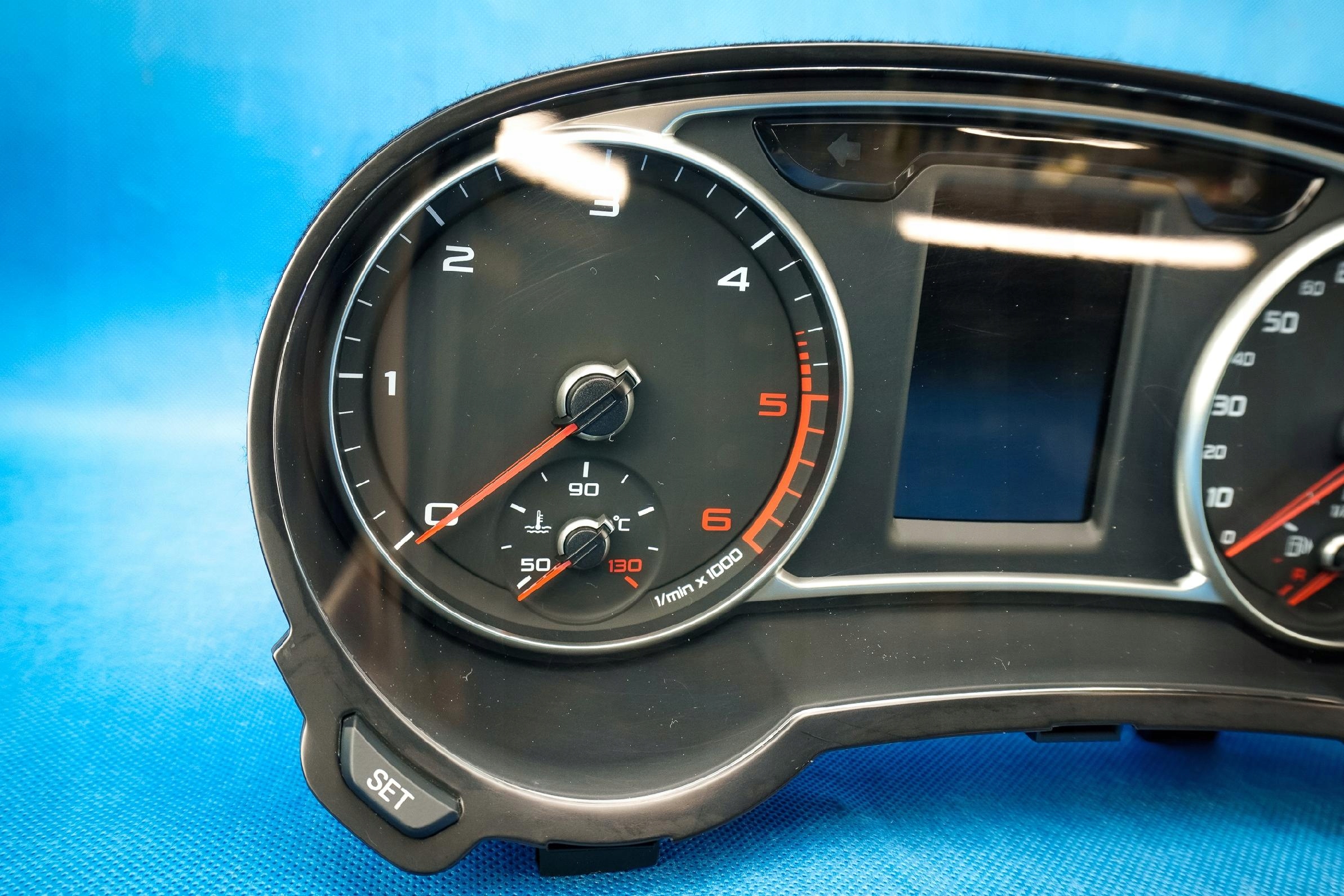 dials dials clock Audi A1 8XA920930F LIFT