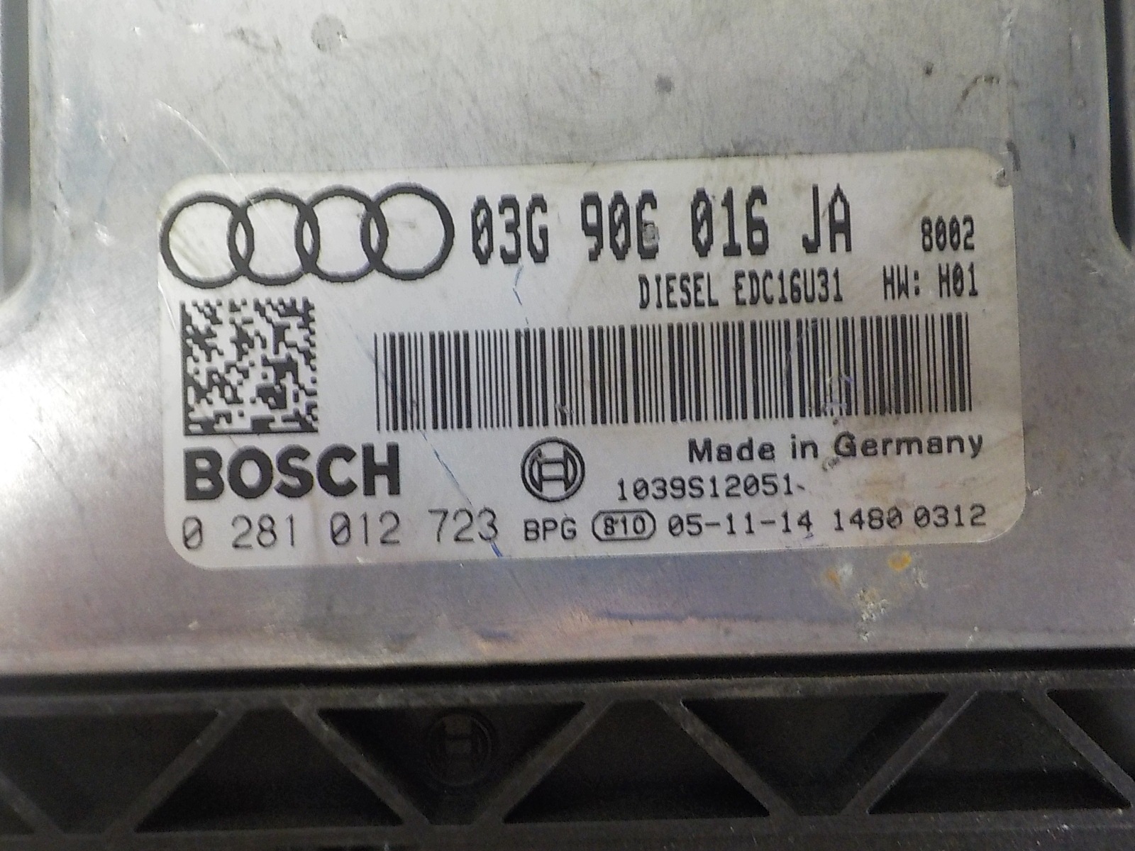 AUDI A4 B7 computer control unit 0281012723 03G906016JA