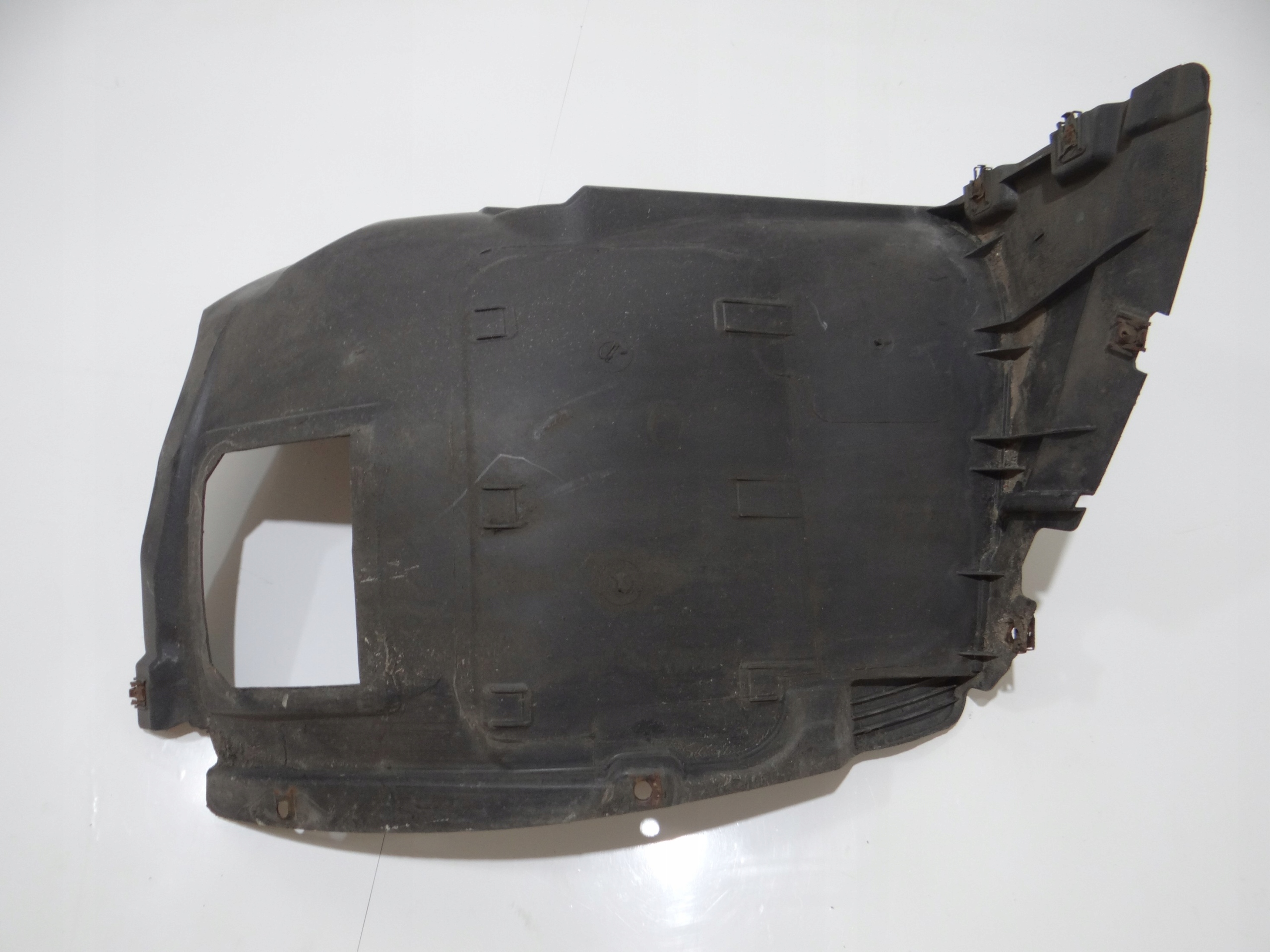 mudguard right front BMW E88 M PAKIET 8055018