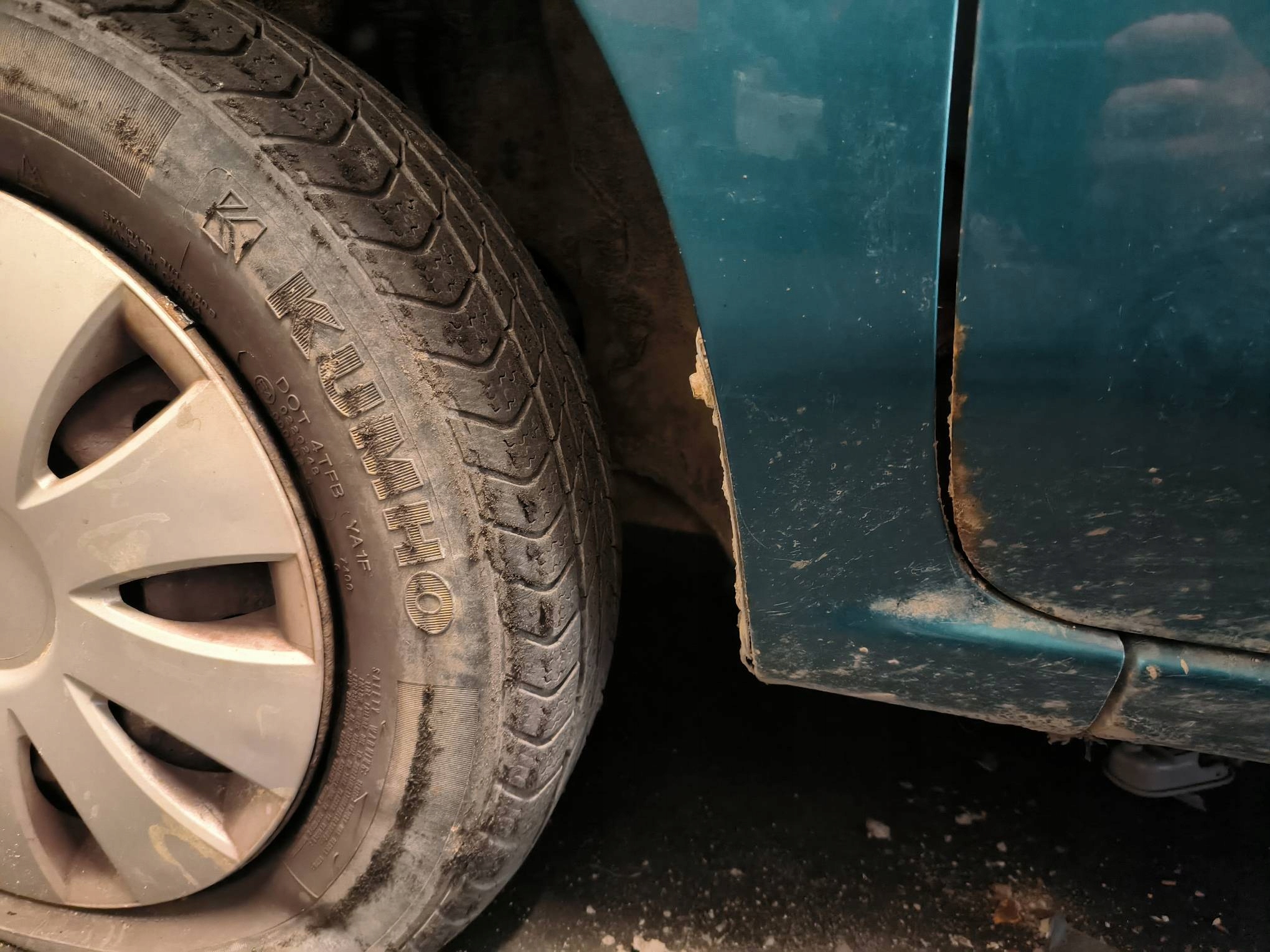 blatník levý předek zelený MAZDA DEMIO a