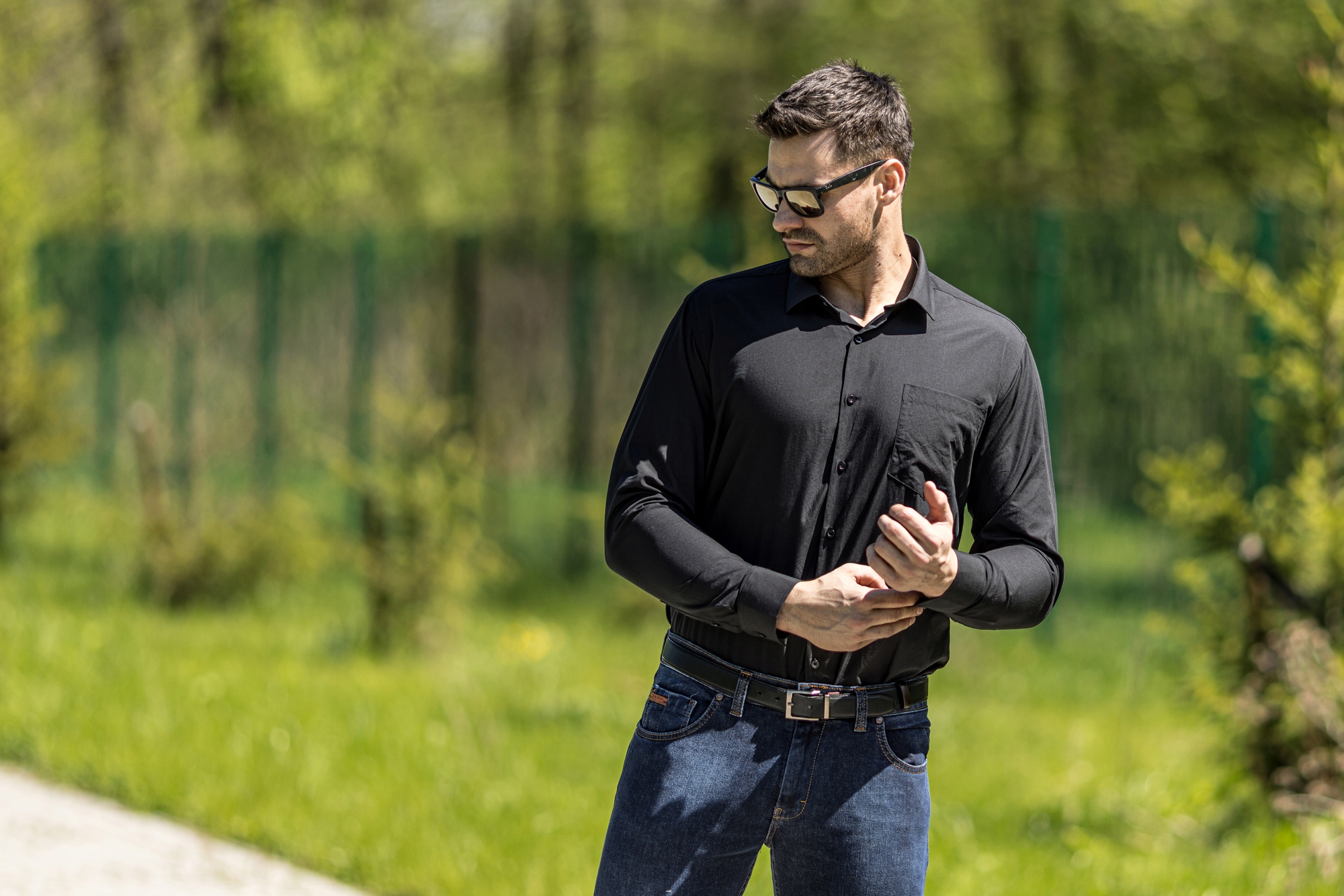 KOSZULA CZARNA ELEGANCKA KLASYCZNA - BAWEŁNA 40/41 Marka bez marki