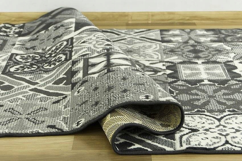 90x200 cm SZARY GRAFITOWY DYWAN LUNA PATCHWORK PŁYTKI KRATA Gramatura 1.4 kg/m²