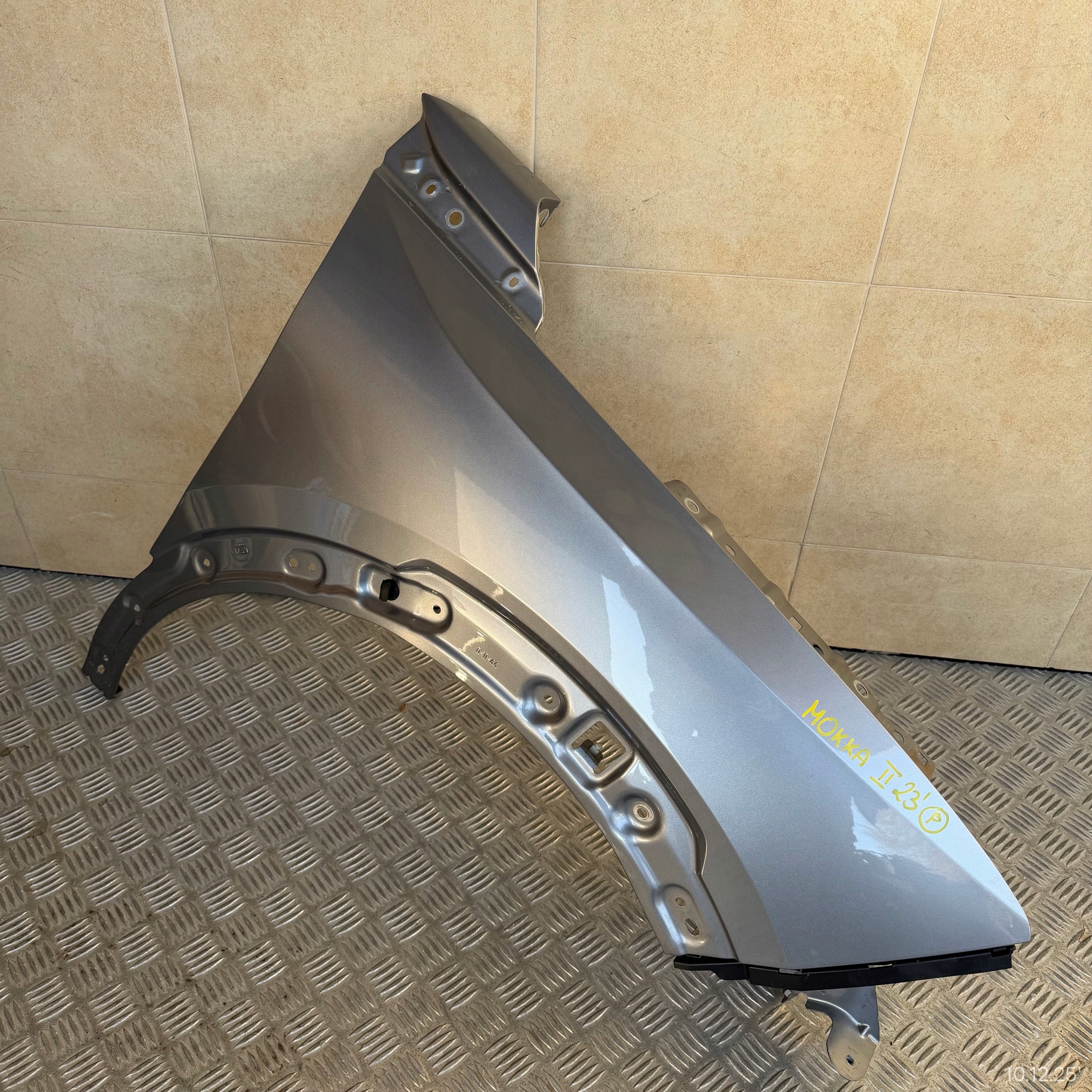 fender front right OPEL MOKKA B II 2023 ROK