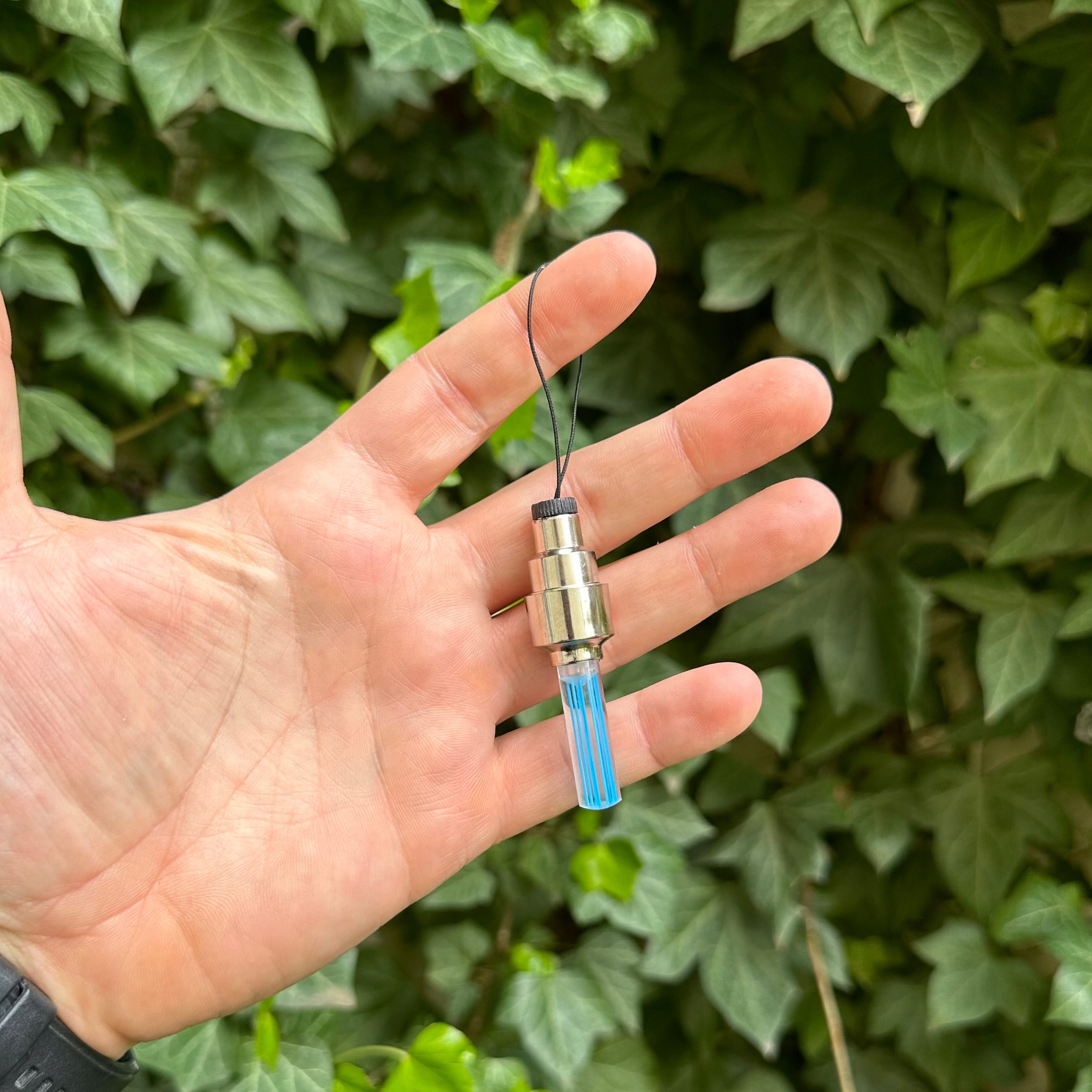 Keyglower BRELOK świecący Breloczek LED Do Keyrambit w kolorze niebieskim Rodzaj Fidget Spinner