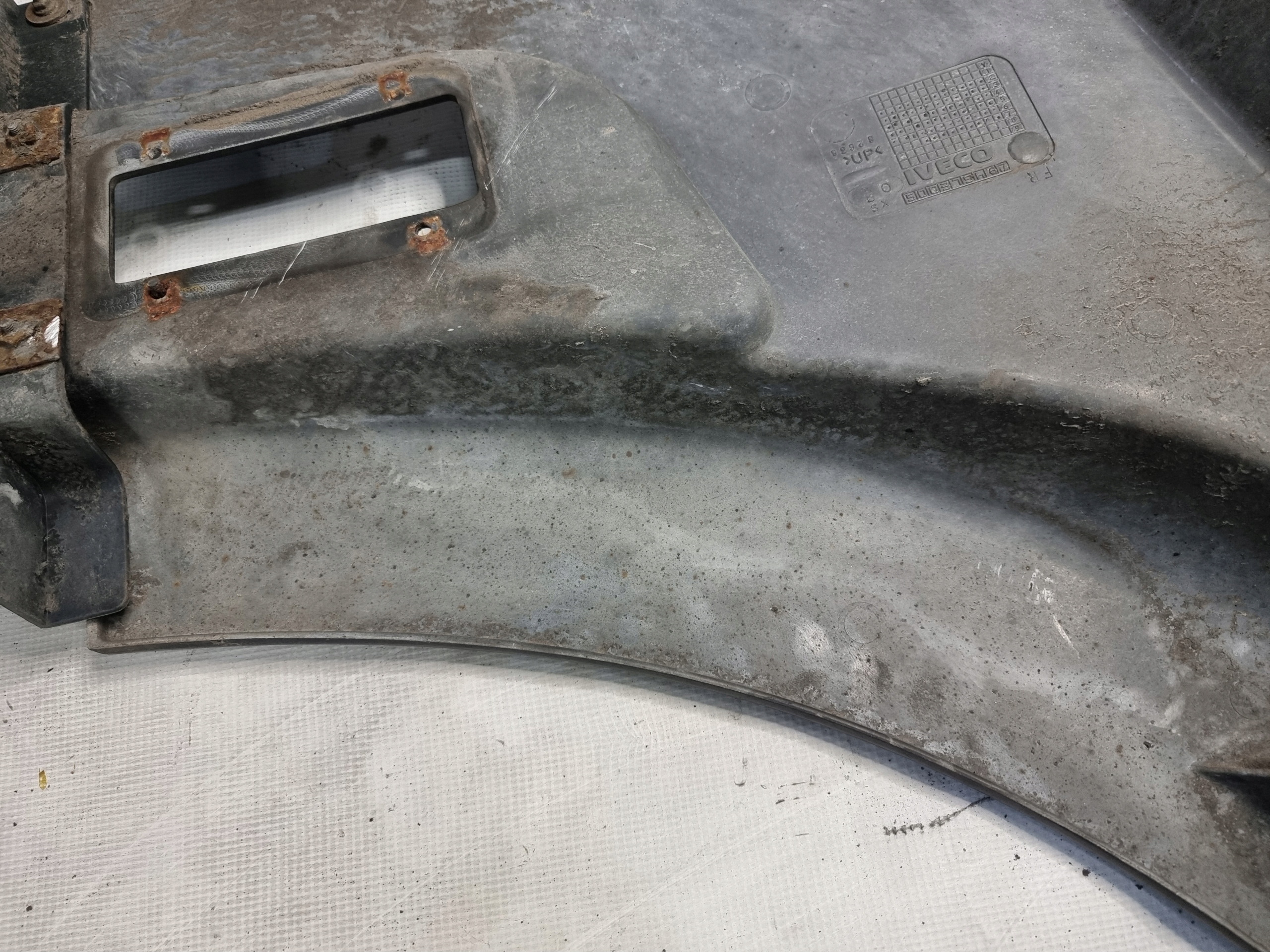 STOPIEN STOPNICA left OE 500375h67 IVECO STRALIS 450 E5 07r