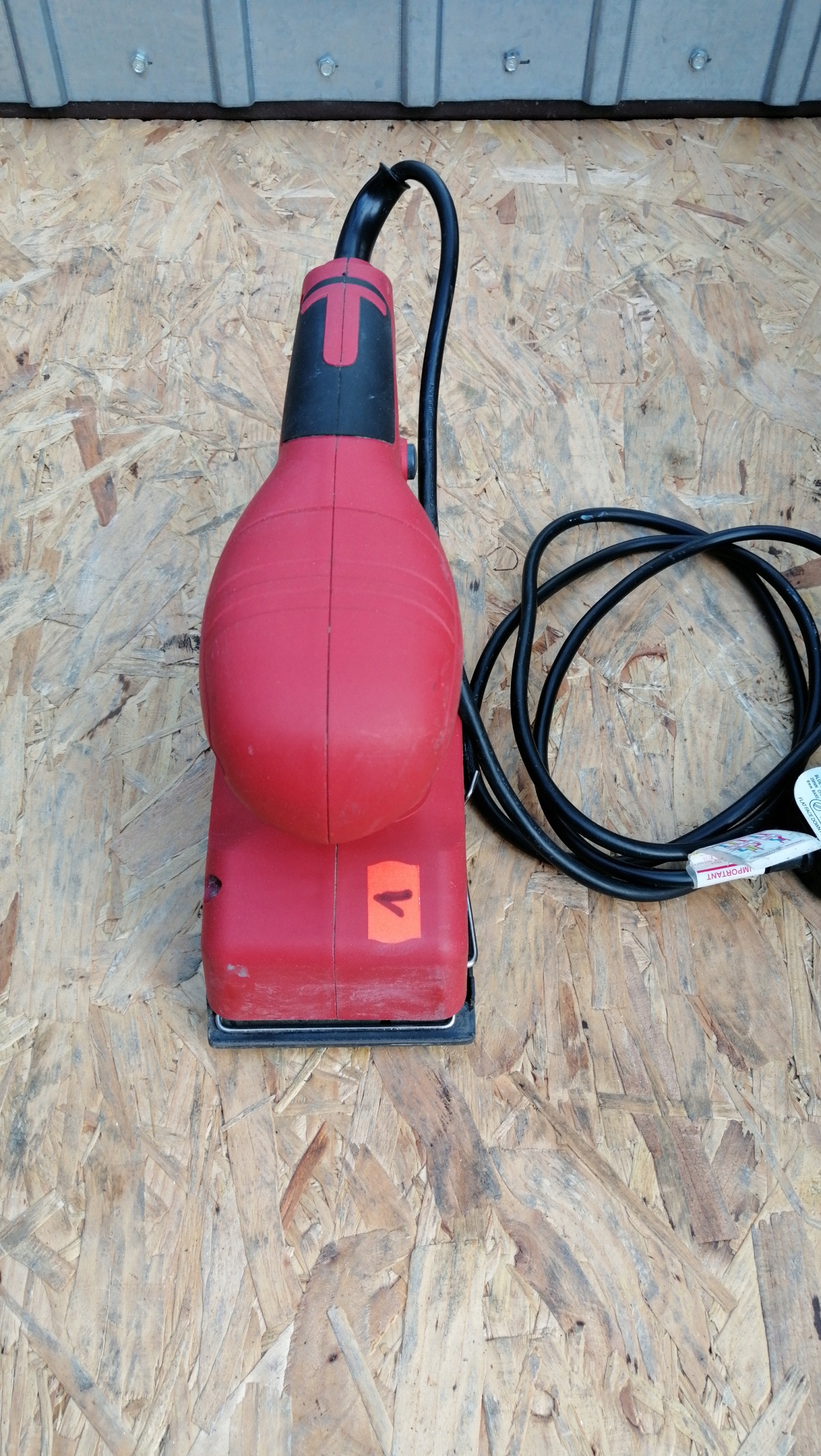 SZLIFIERKA OSCYLACYJNA PERFORMANCE POWER PTSS135C Kod producenta PTSS135C