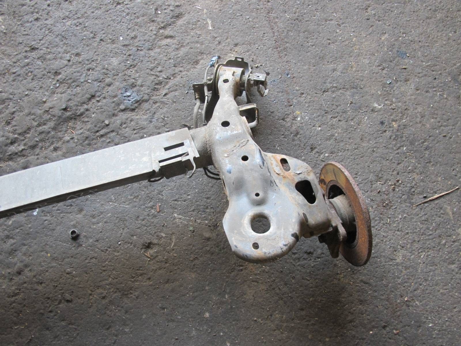 PEUGEOT 208 and 1 12- sider axis springing rear part rear discs