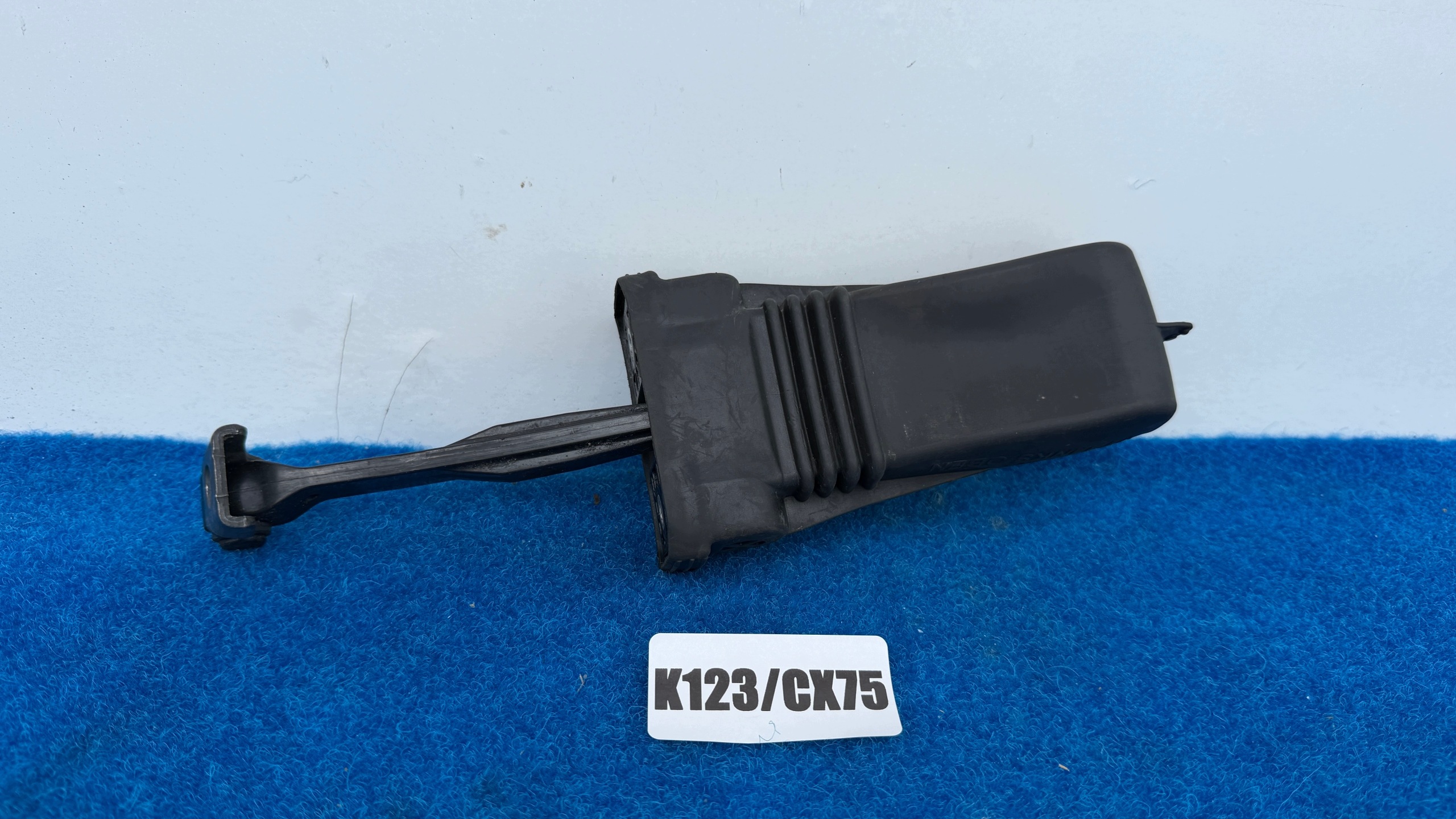limiter door left/right front AUDI A3 8V 8V4837249 K123/CX75