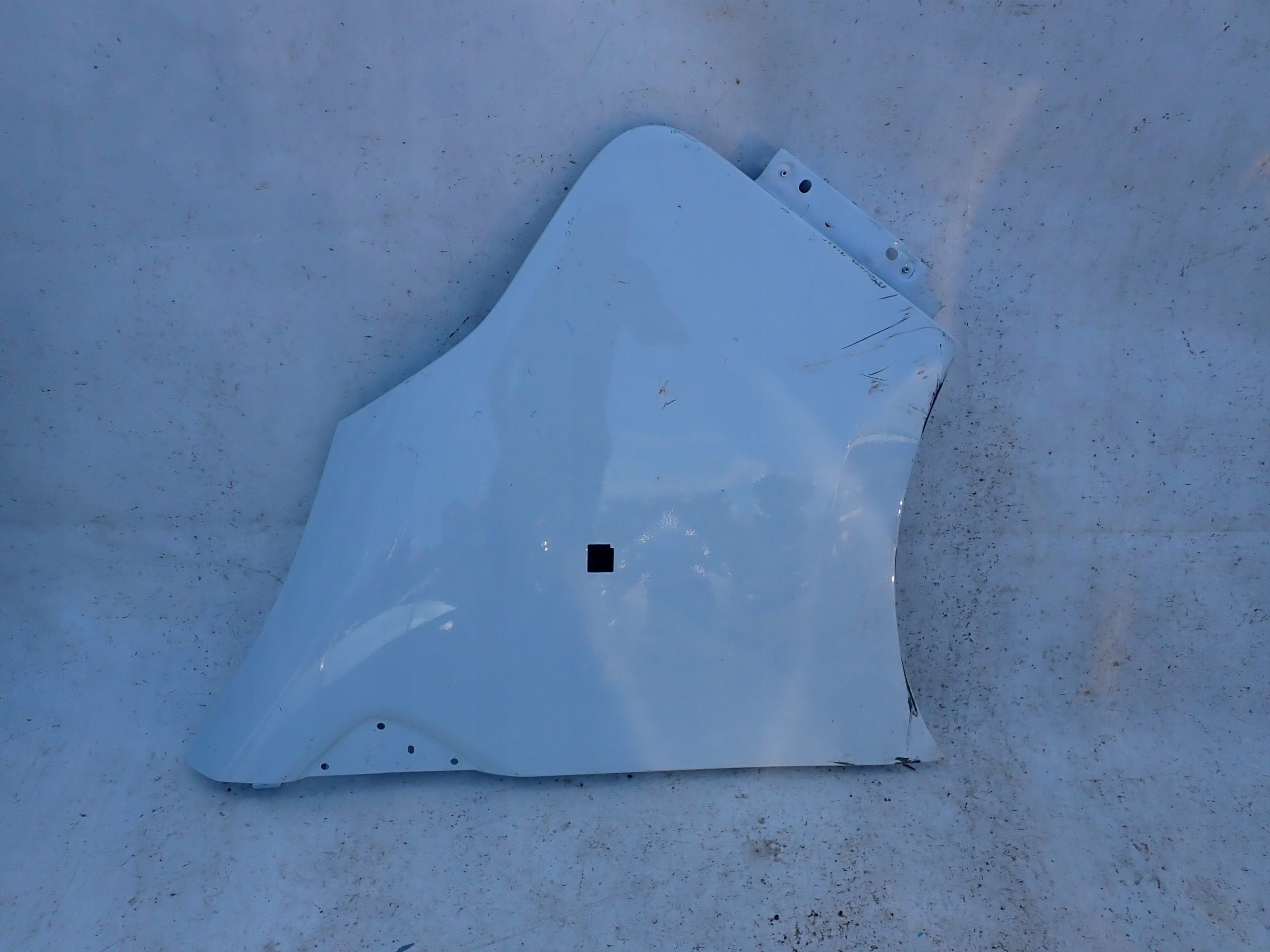RENAULT TRAFIC III VIVARO 14- fender front right