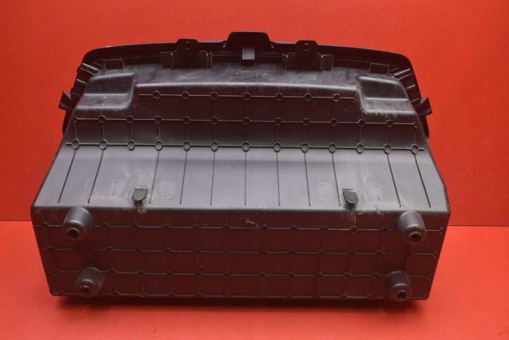passenger compartment boot floor well front 4KE863362B AUDI E-TRON 55 18-21