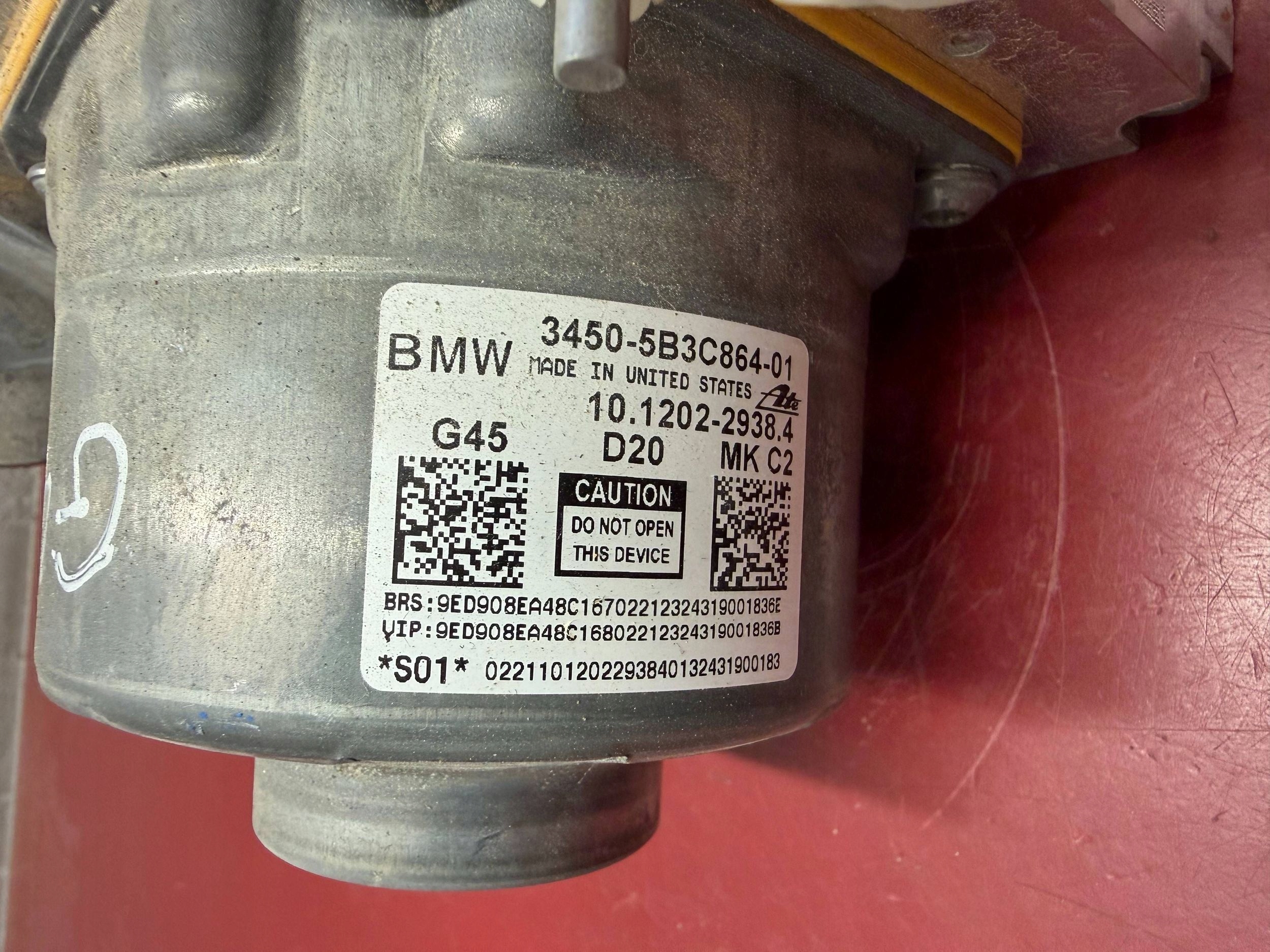 2025 BMW X3 G45 насос ABS 5B3C864