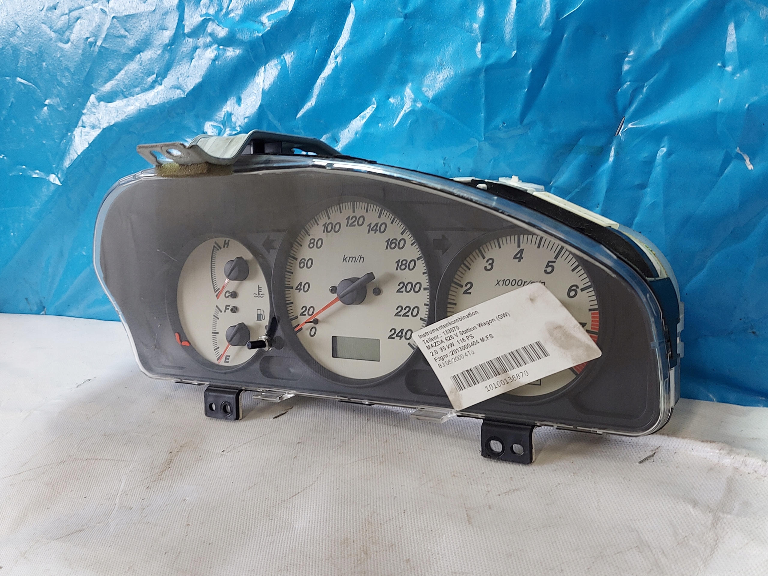 dials clock MAZDA 626 2.0 GG2TB