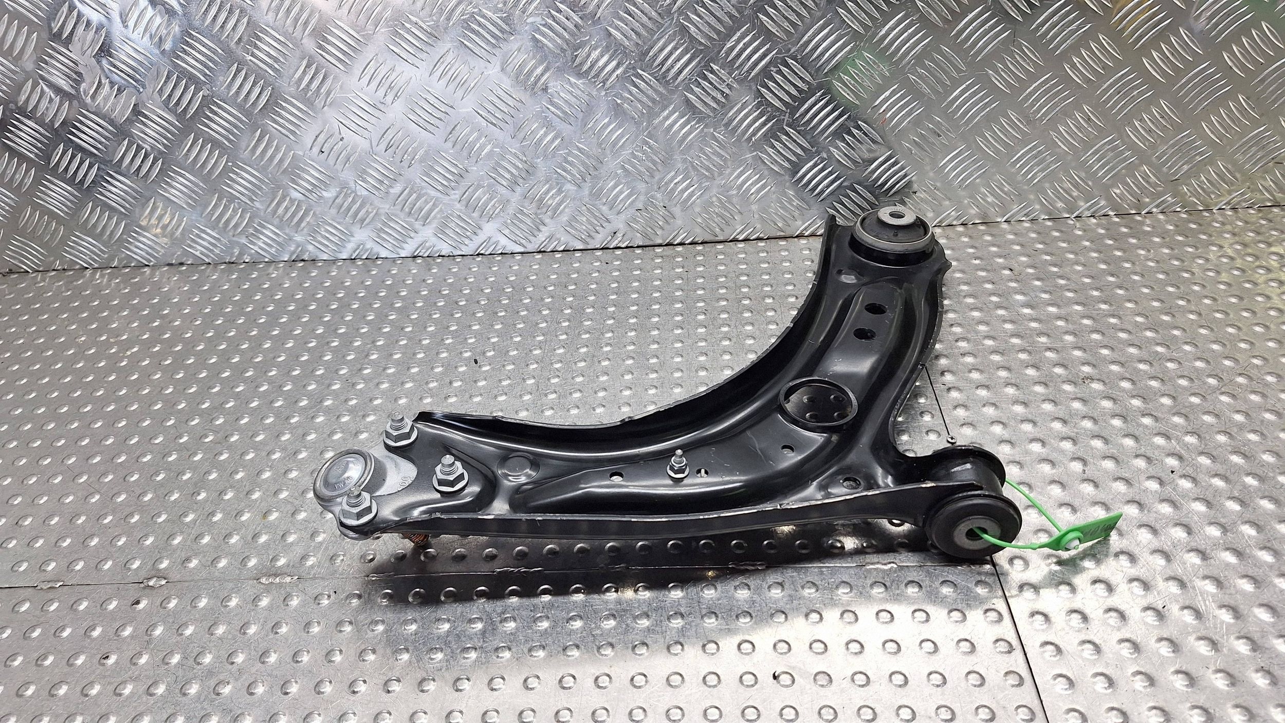 arm left front 81A407151F AUDI Q2 81A A3 8Y T-ROC