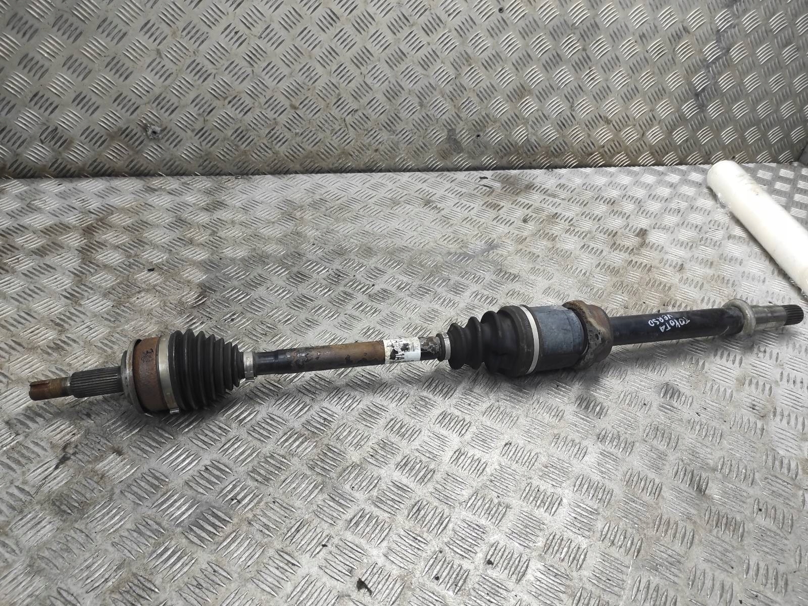 semi-axis right front TOYOTA VERSO and LIFT