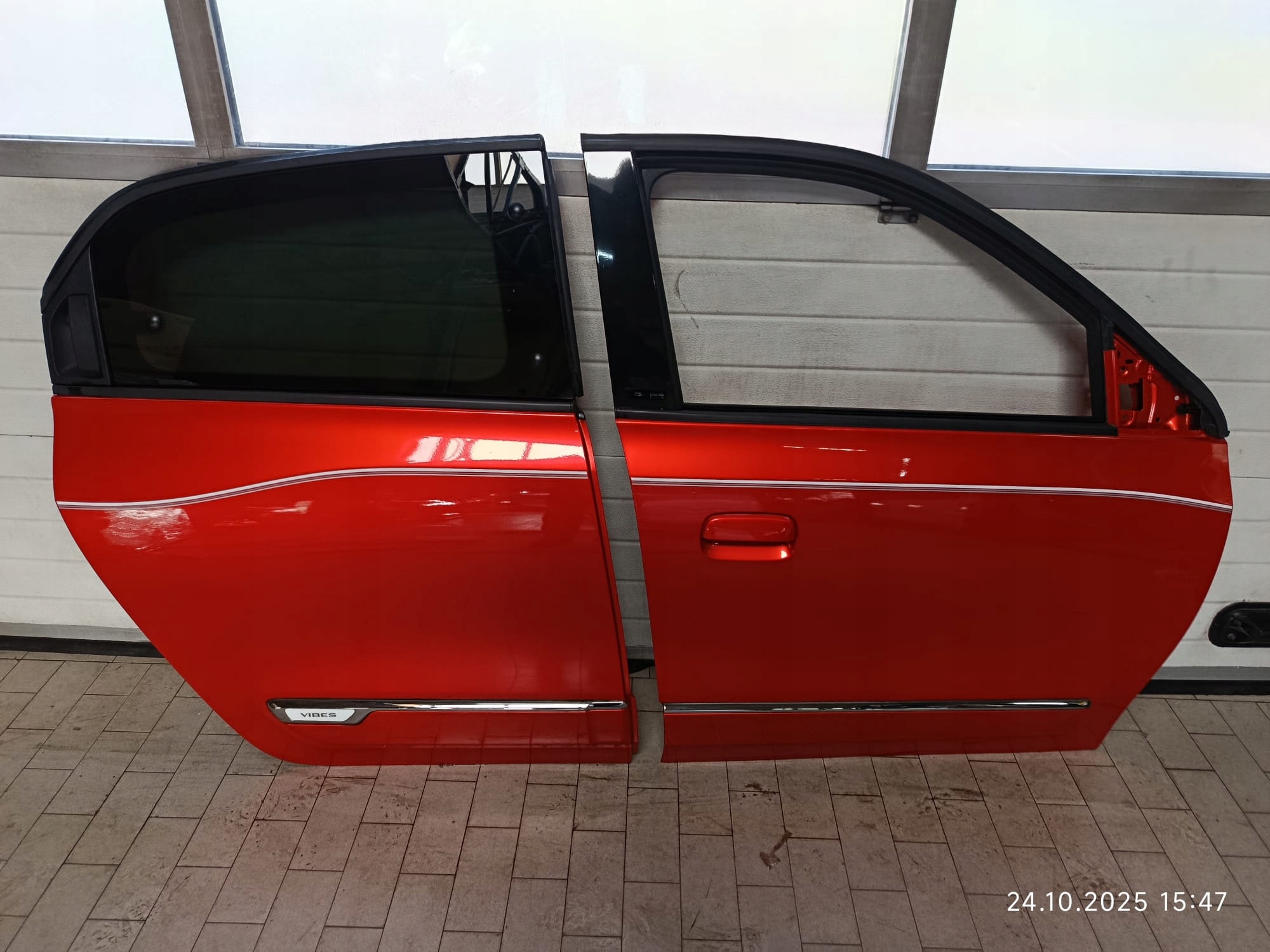 door front rear part right left RENAULT TWINGO III TEEQB W colour