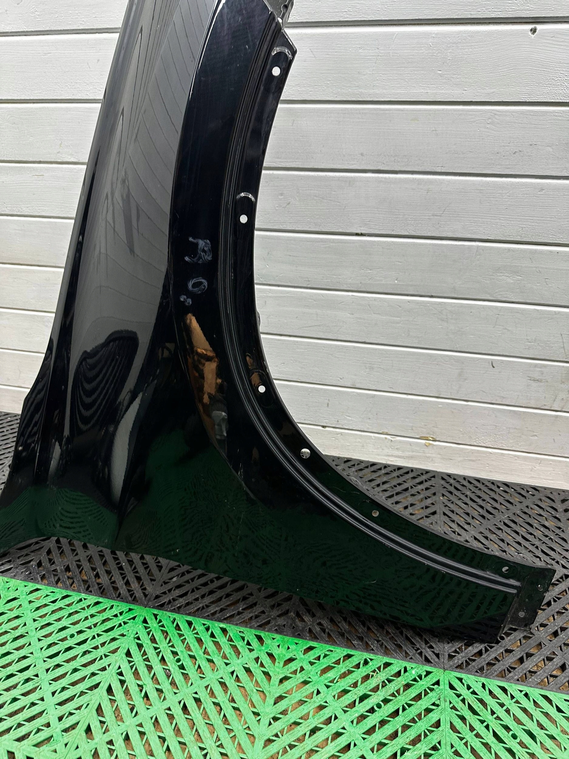 fender front side right BMW X1 F48