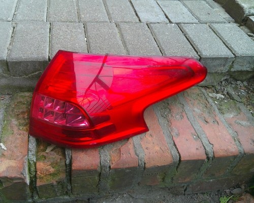 CITROEN C5 X7 KOMBI PRAWA TYLNA LAMPA ORYGINAŁ