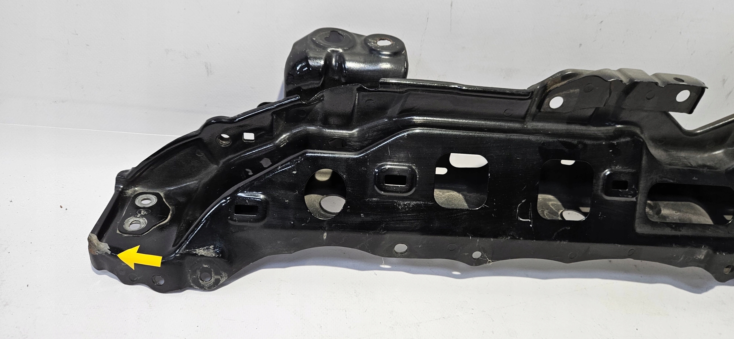 support panel for radiators upper pillar TOYOTA YARIS II