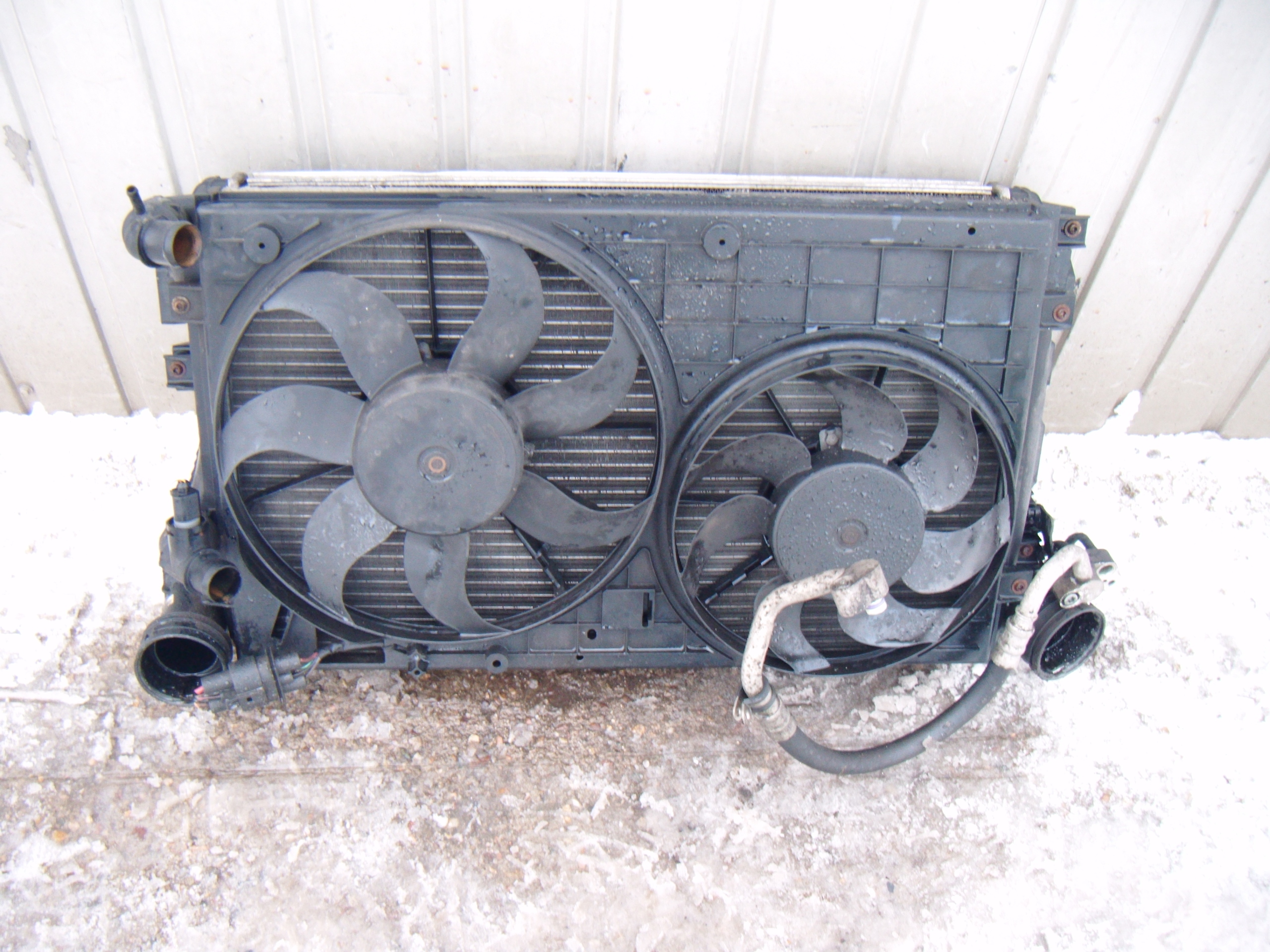 SKODA OCTAVIA 2 II 1.9 TDI 04-13 CHŁODNICA WODY KLIMATYZACJI WENTYLATORY