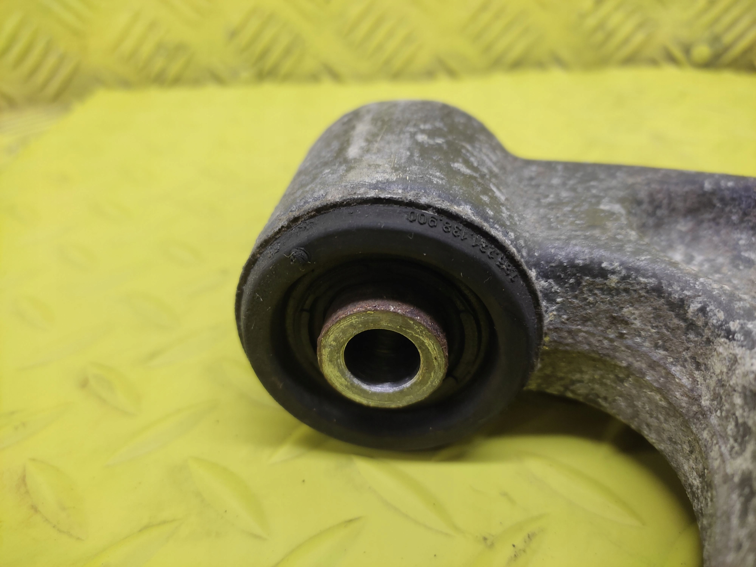 OPEL INSIGNIA sedan arm right front