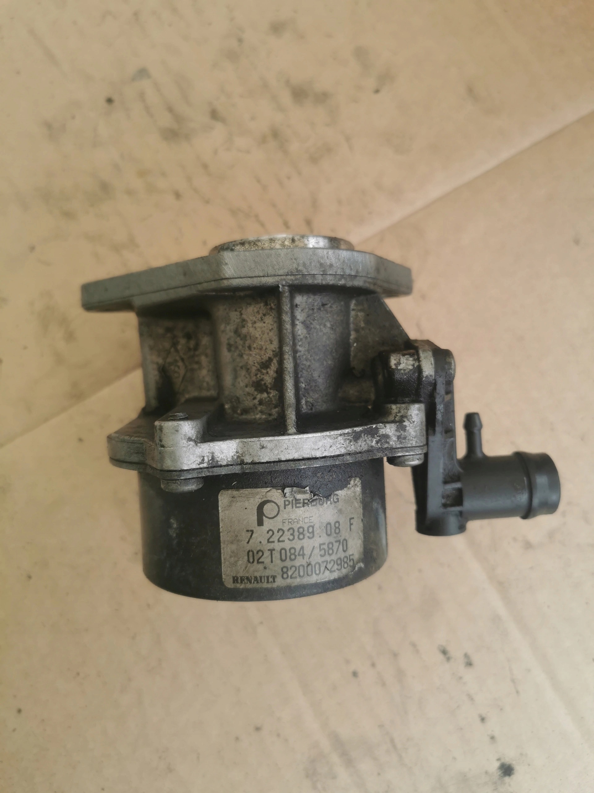 Pompa VACUM RENAULT CLIO III 1.5 DCI 72238928 9200399569