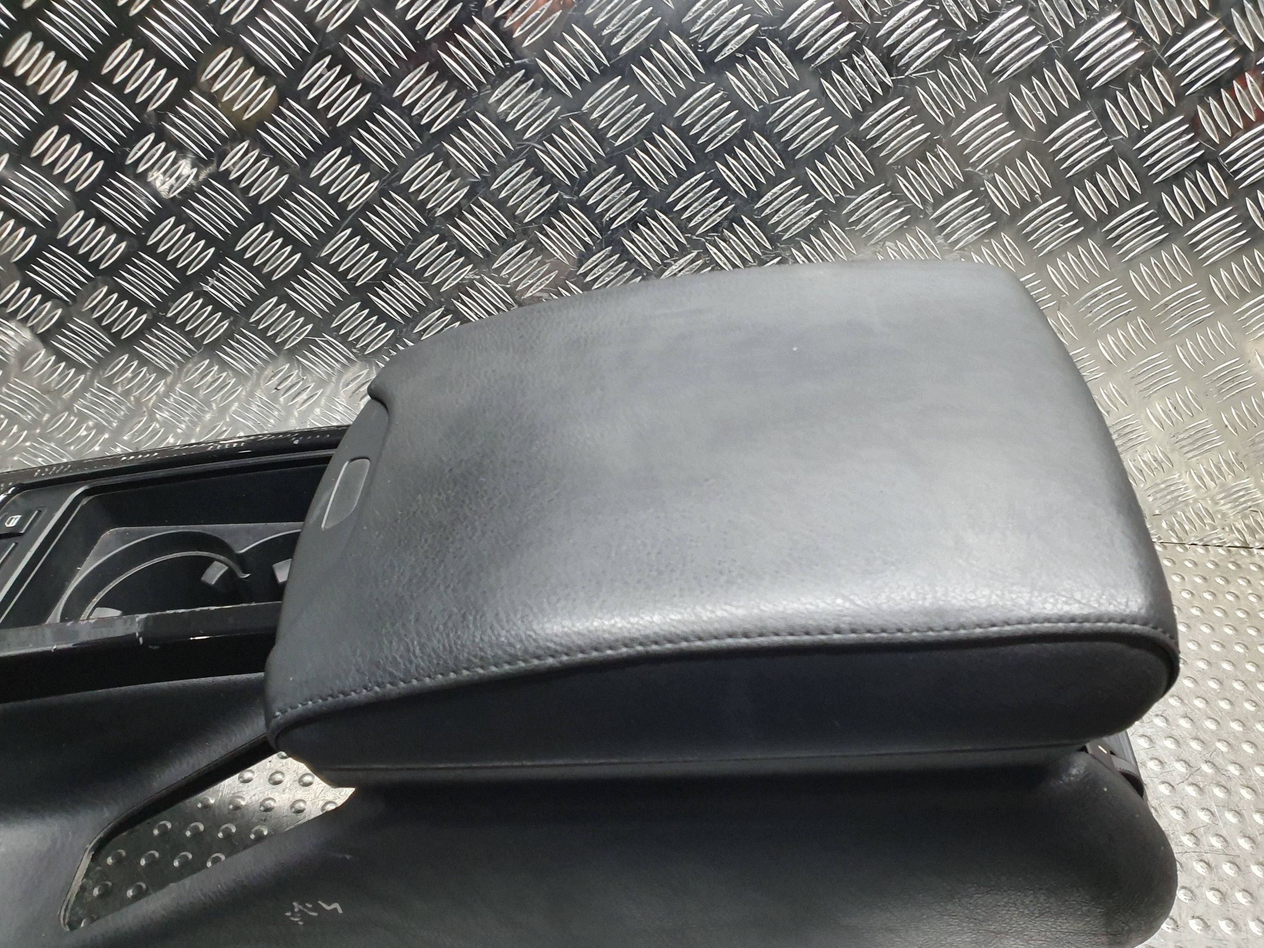 TUNEL central console armrest 8402933 BMW X5 E53