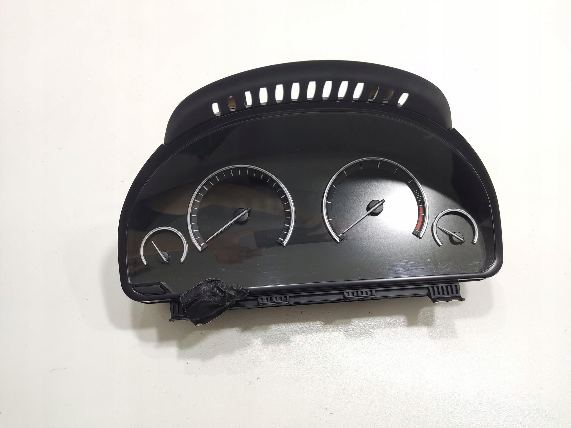 dials BMW 5 GT F07 3.0D 2009-2013 9220800 EUROPA