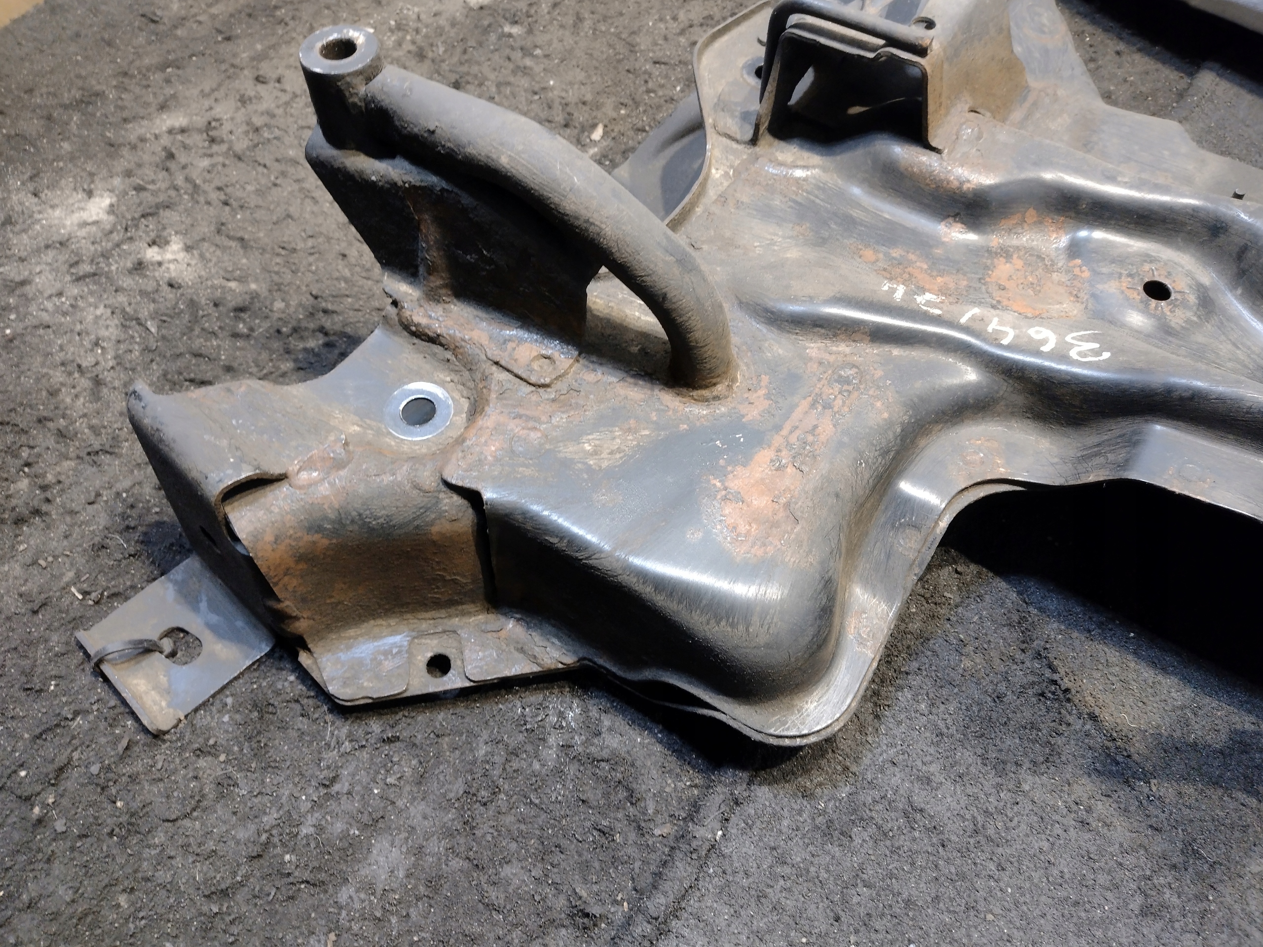 subframe axle beam front Citroen C-elysee II 2 1,6 Blue HDI