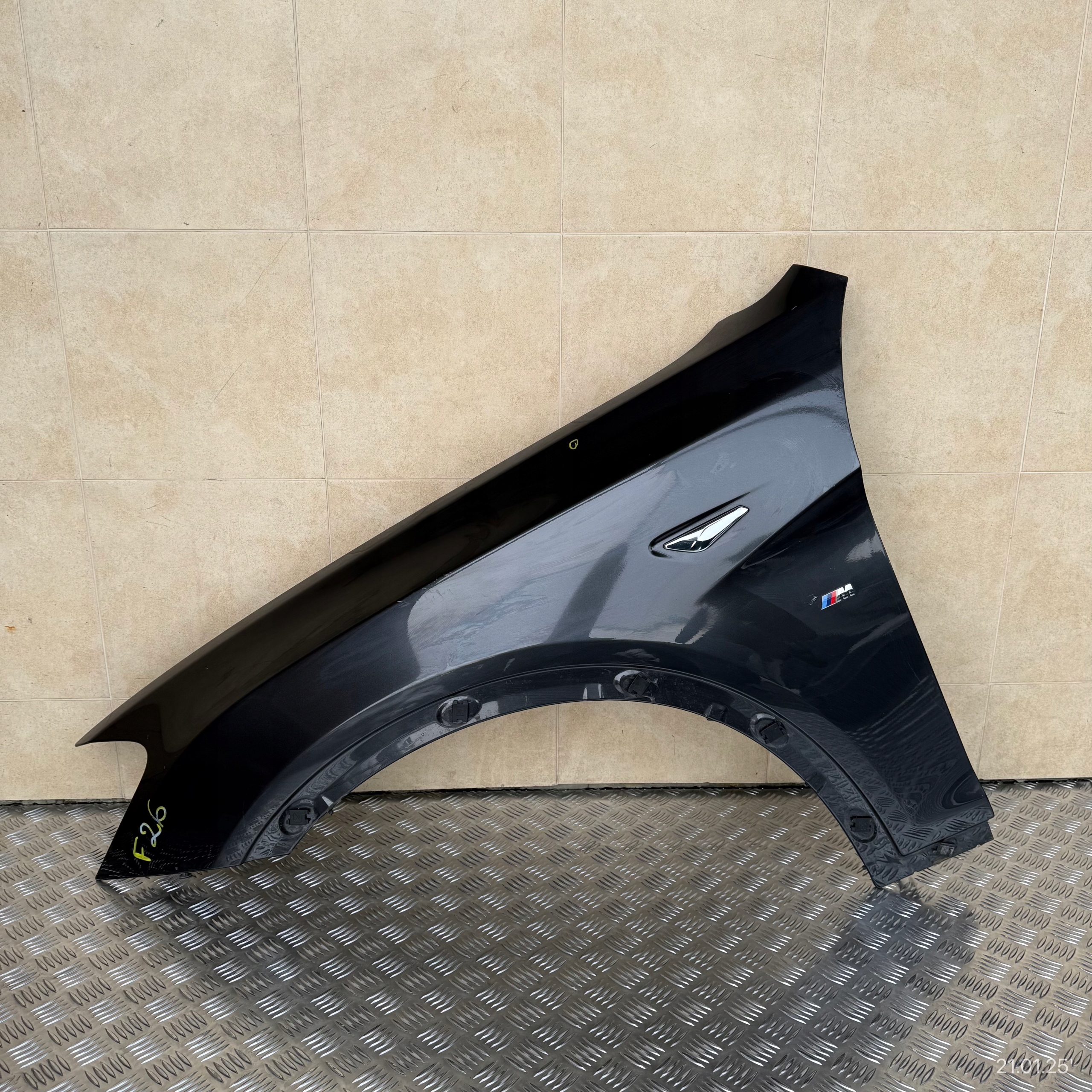 fender front left BMW X4 F26 m-packet 2016 ROK