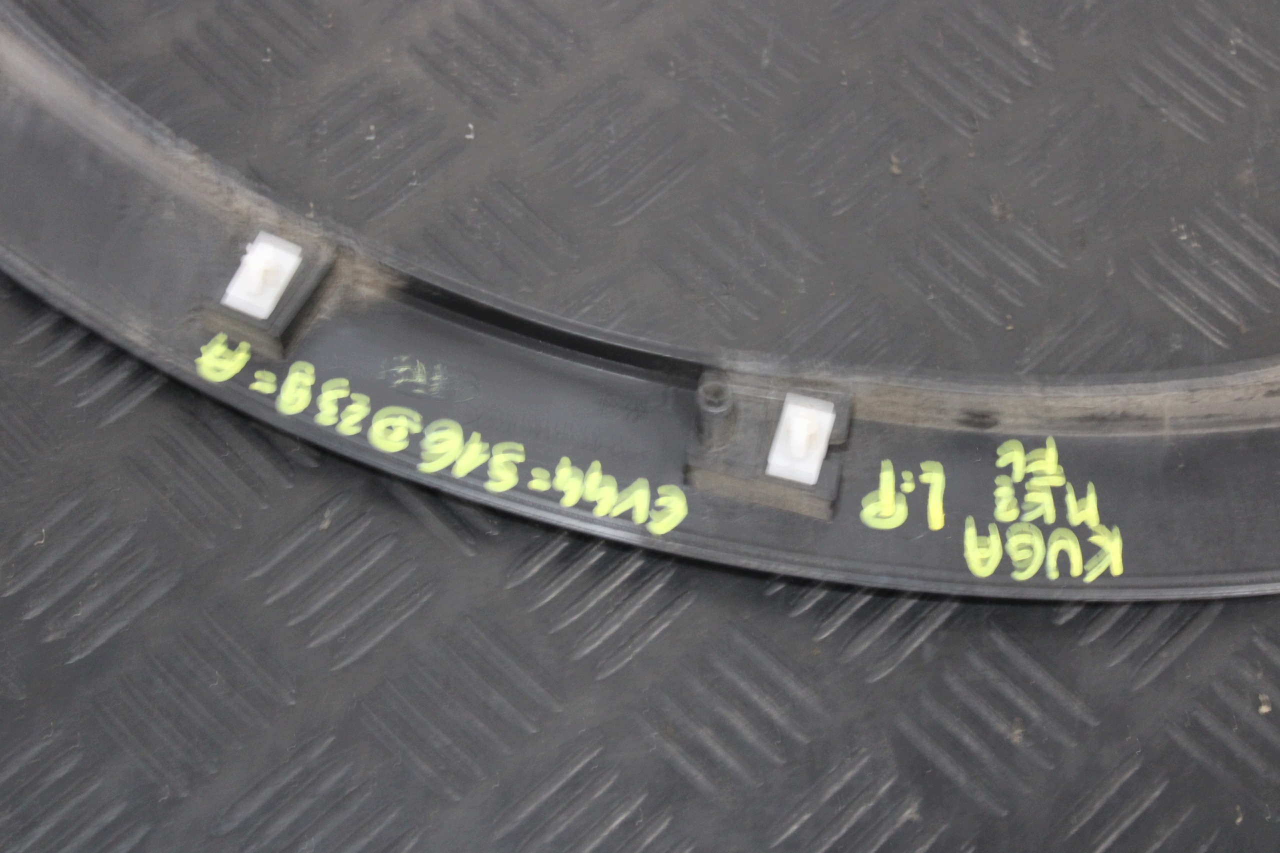 Couverture Aile Gauche Avant CV44-S16D239-A FORD KUGA MK2 LIFT