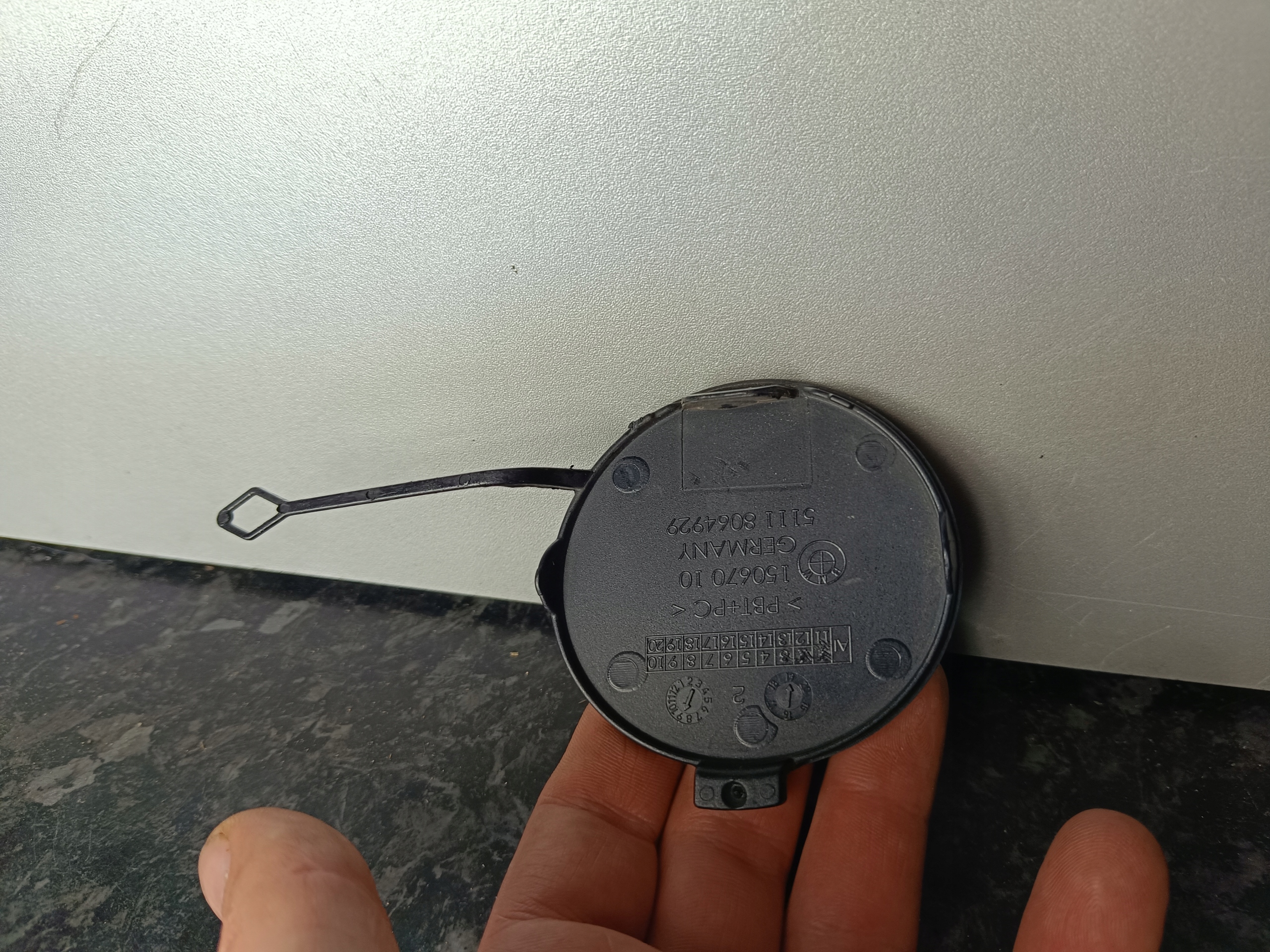 Abschleppöse der Stoßstange vorne BMW G30 G31 8064929