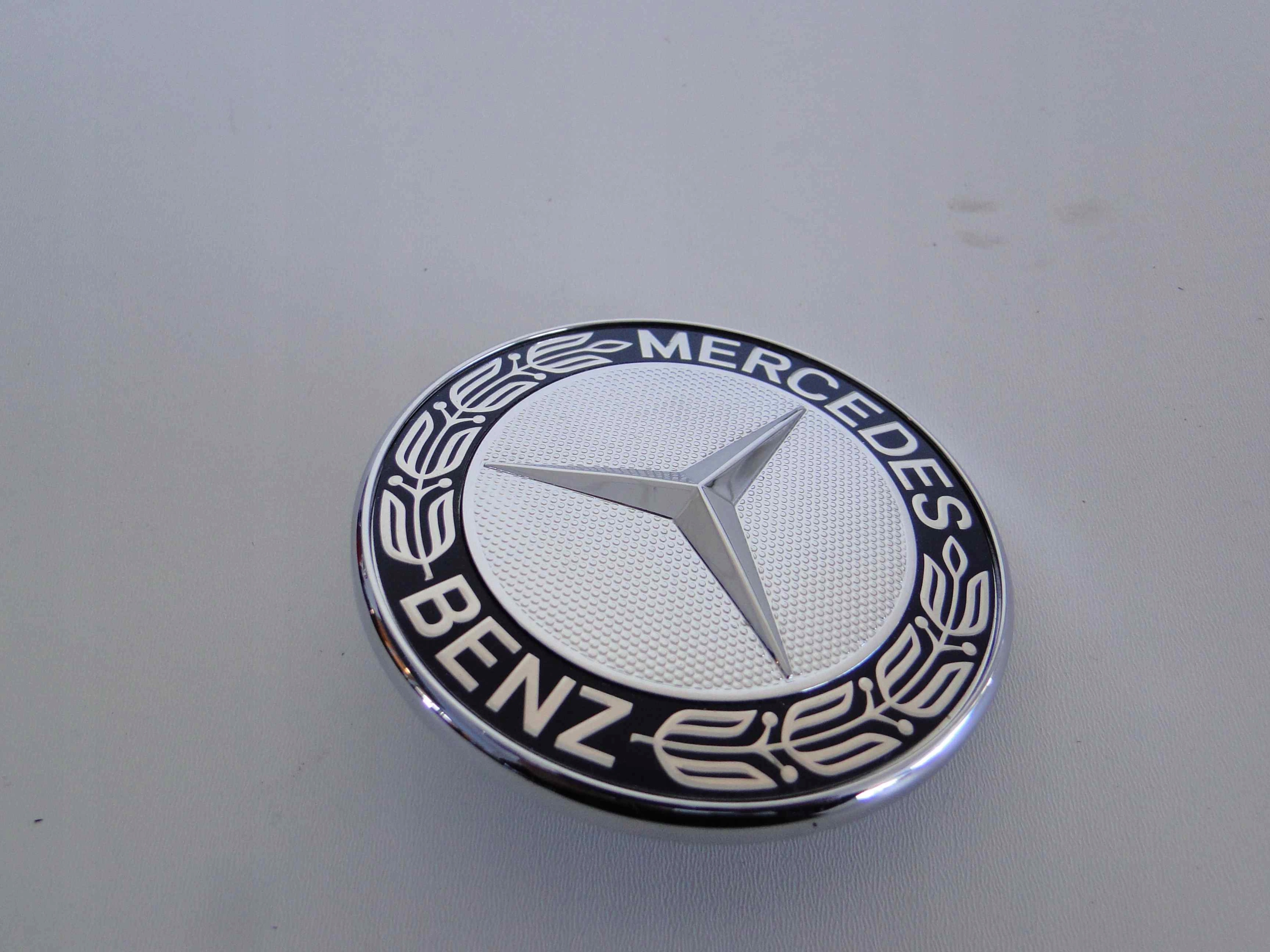 MERCEDES ZNACZEK NA MASKE CIEZAROWE Part number A6738100018