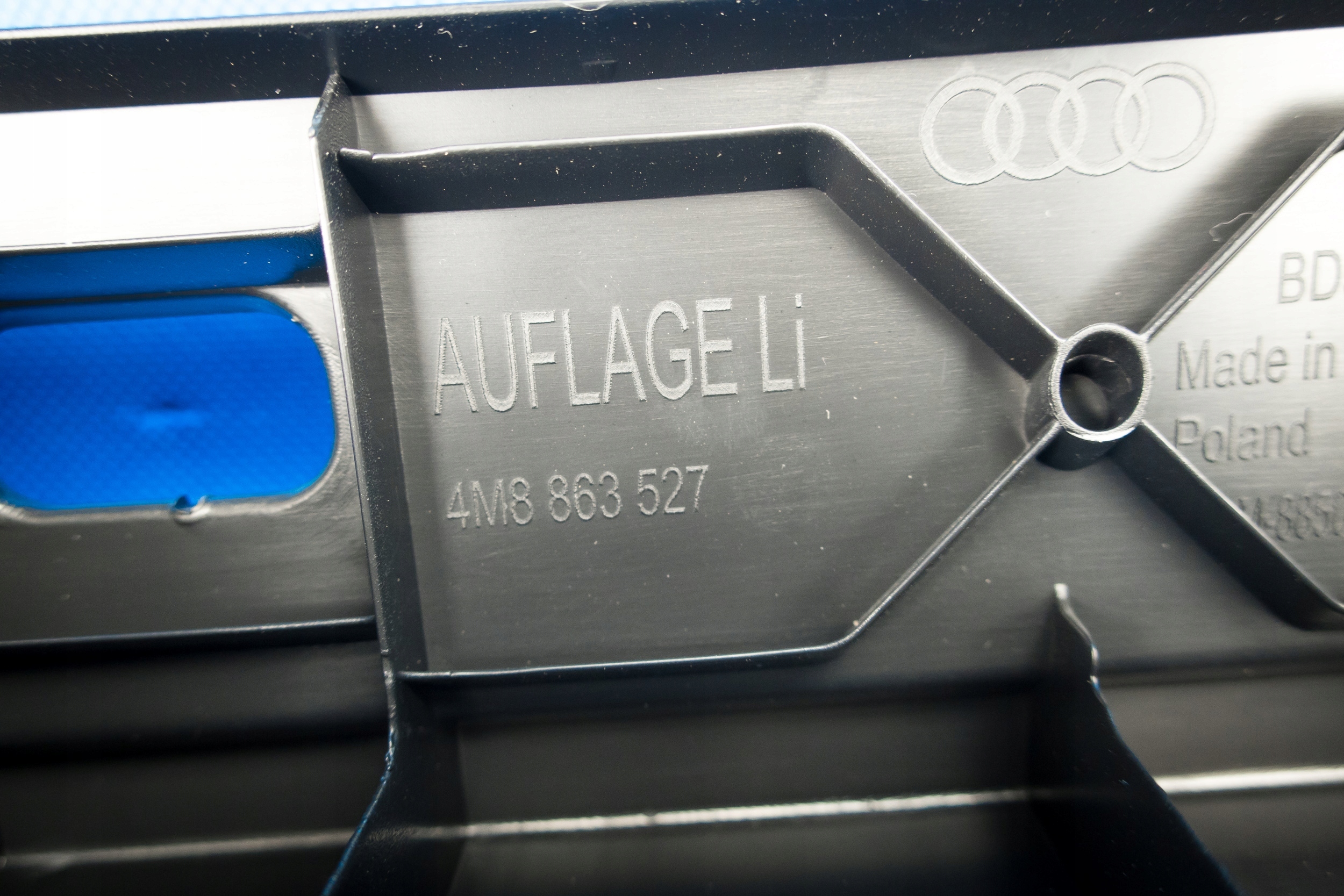 bearing boot left Audi Q8 SQ8 4M8 4M8863527