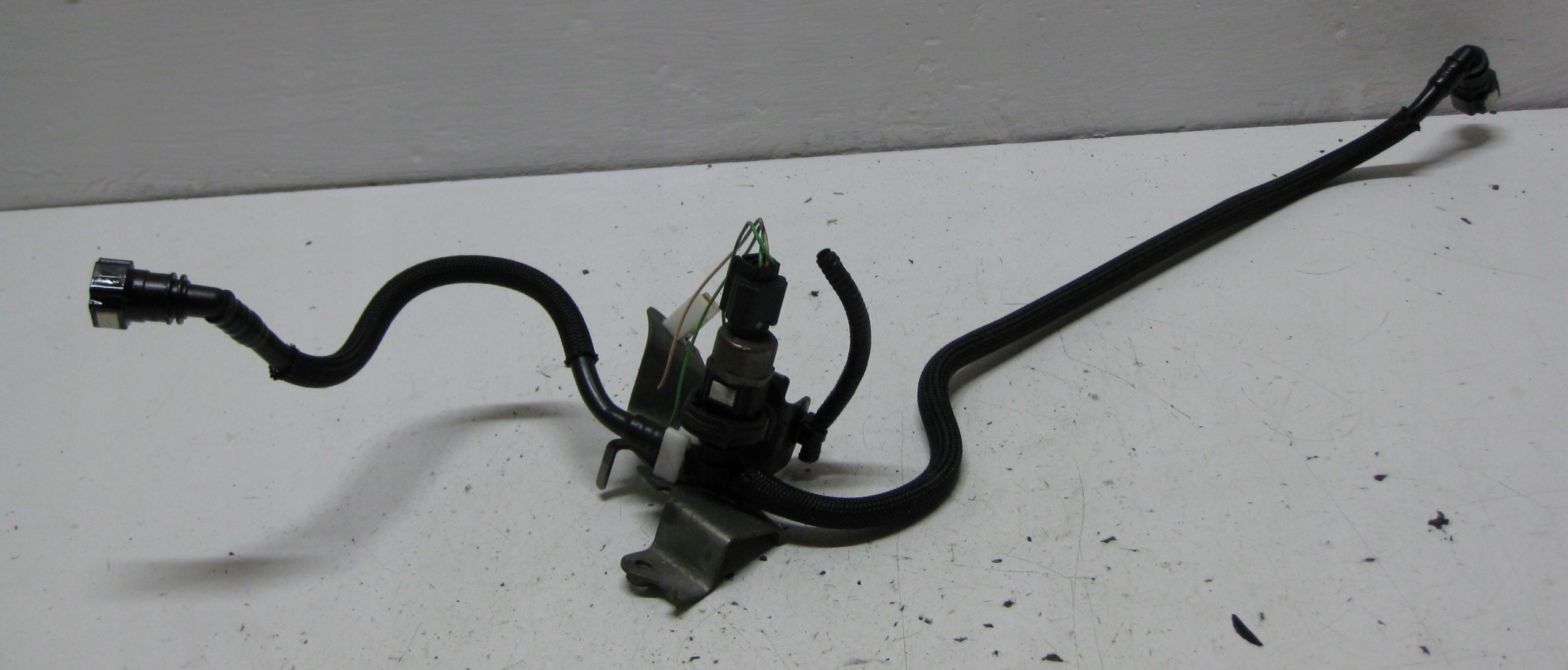 RENAULT KADJAR 1.6 DCI 15R fuel line 164454EB0C