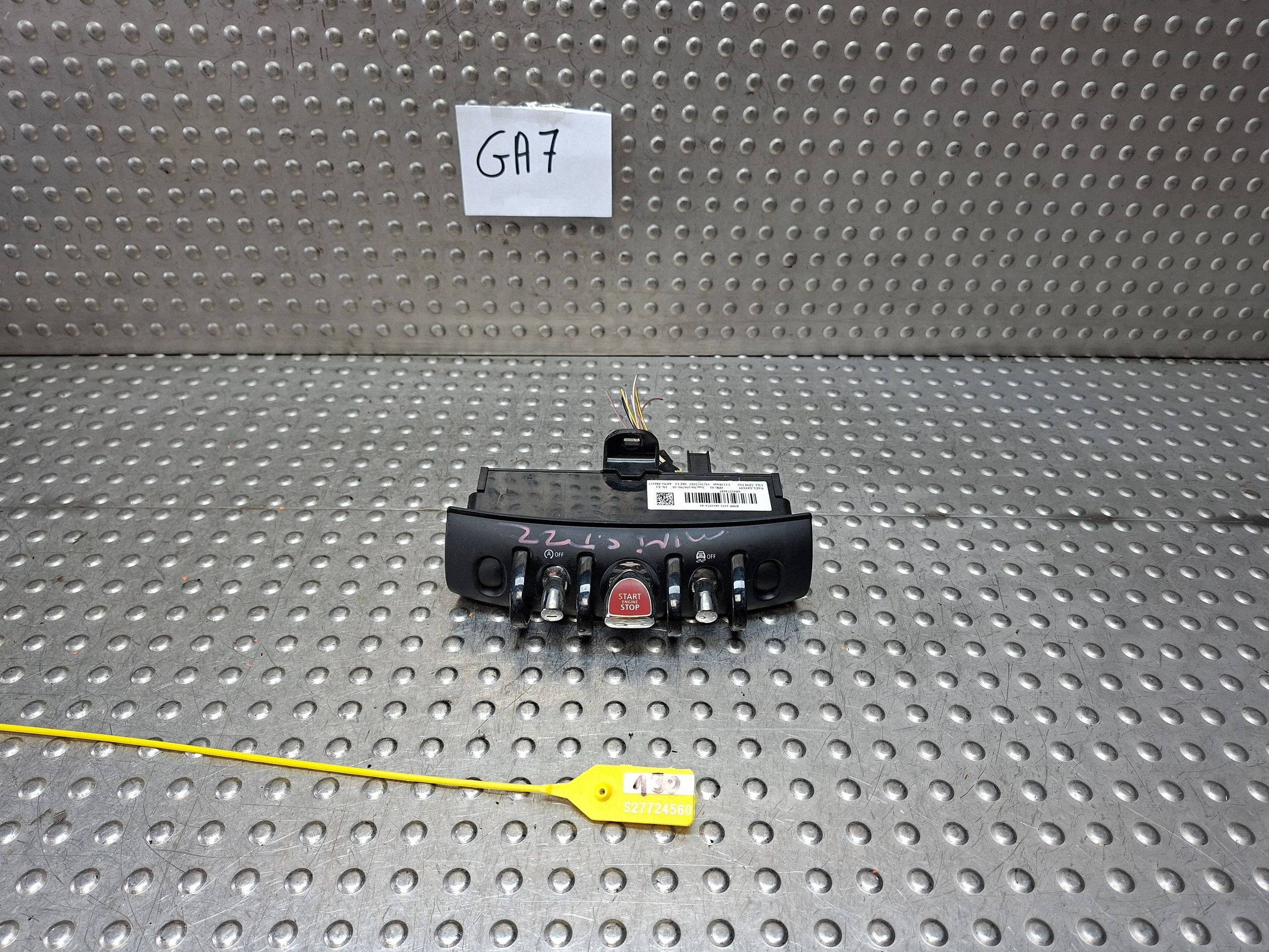 PANEL controls MINI COOPER COUNTRYMAN F60 16- 6841574