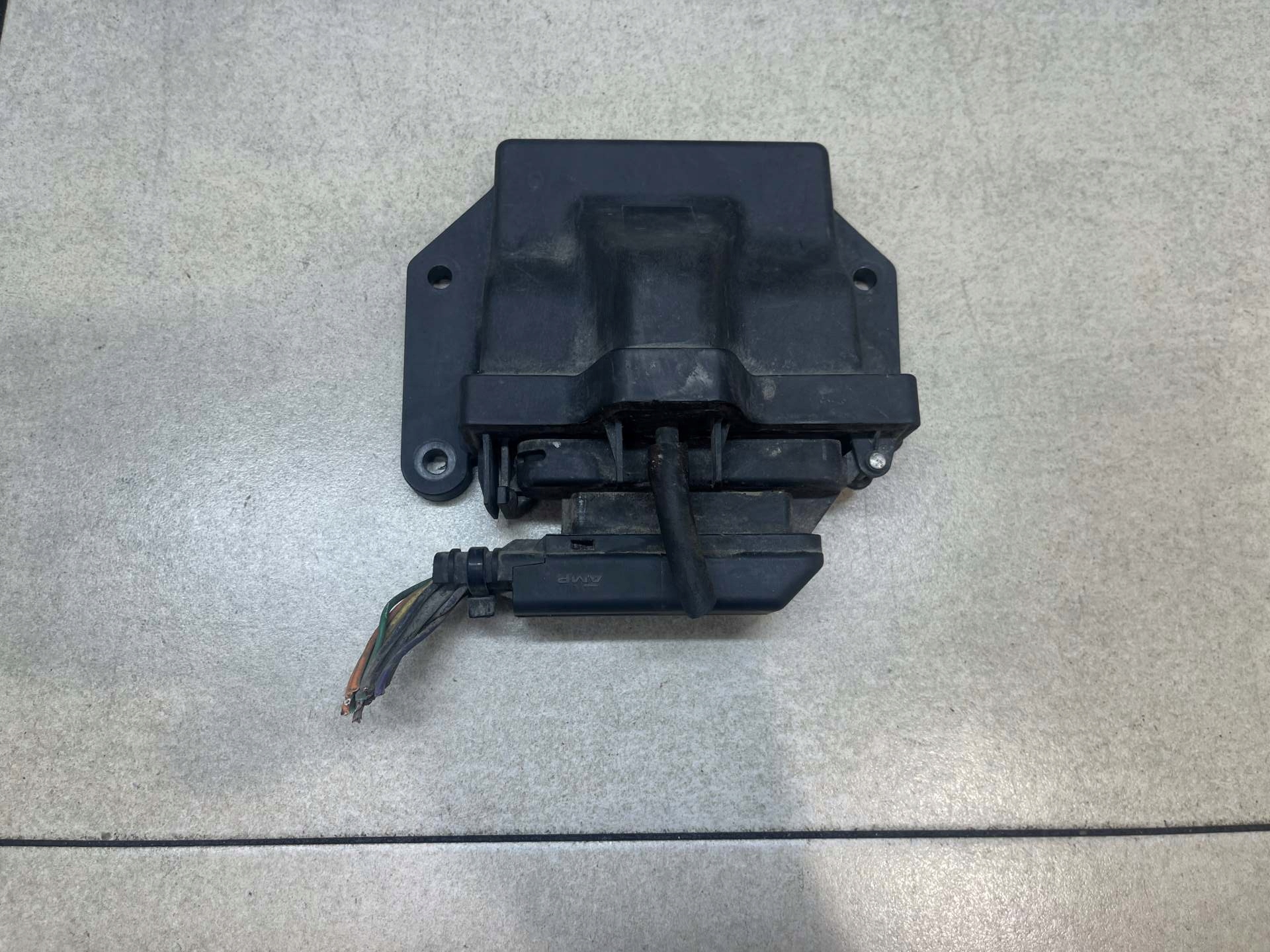 control unit of the engine RENAULT MASCOTT 2.8 D 7700377200