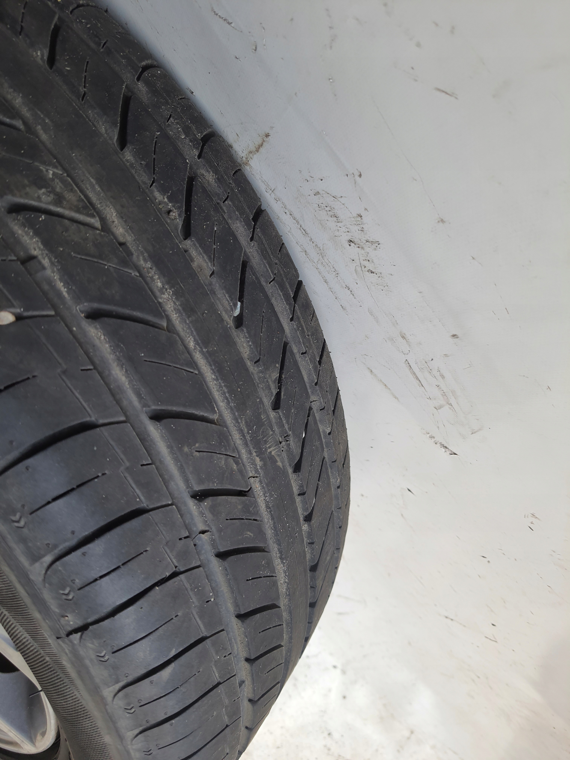 KIA RIO III 11-16 discs + tyres 205/55 16