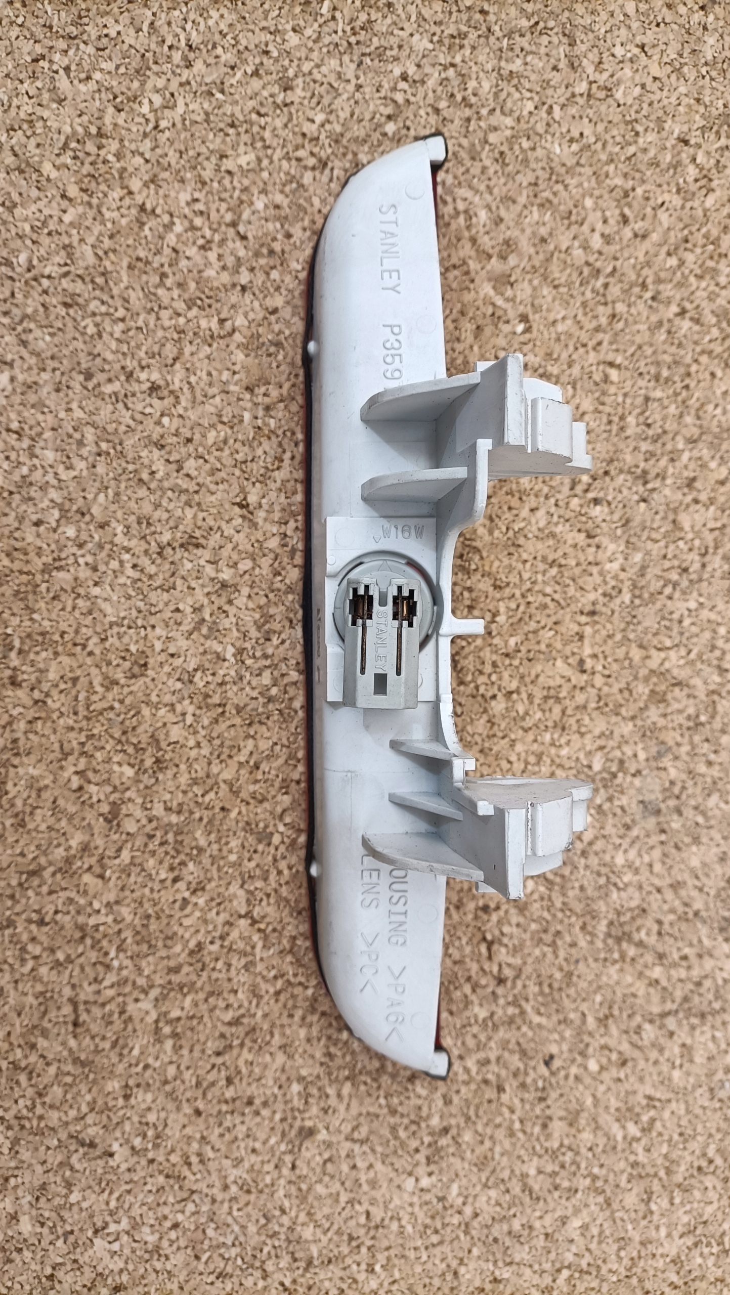 MAZDA 3 III BK light STOPU light STOP P3591 2G/GR314