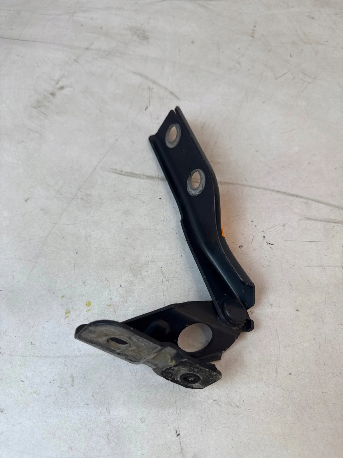 hinge bonnets front front right Audi A3 8P Lift